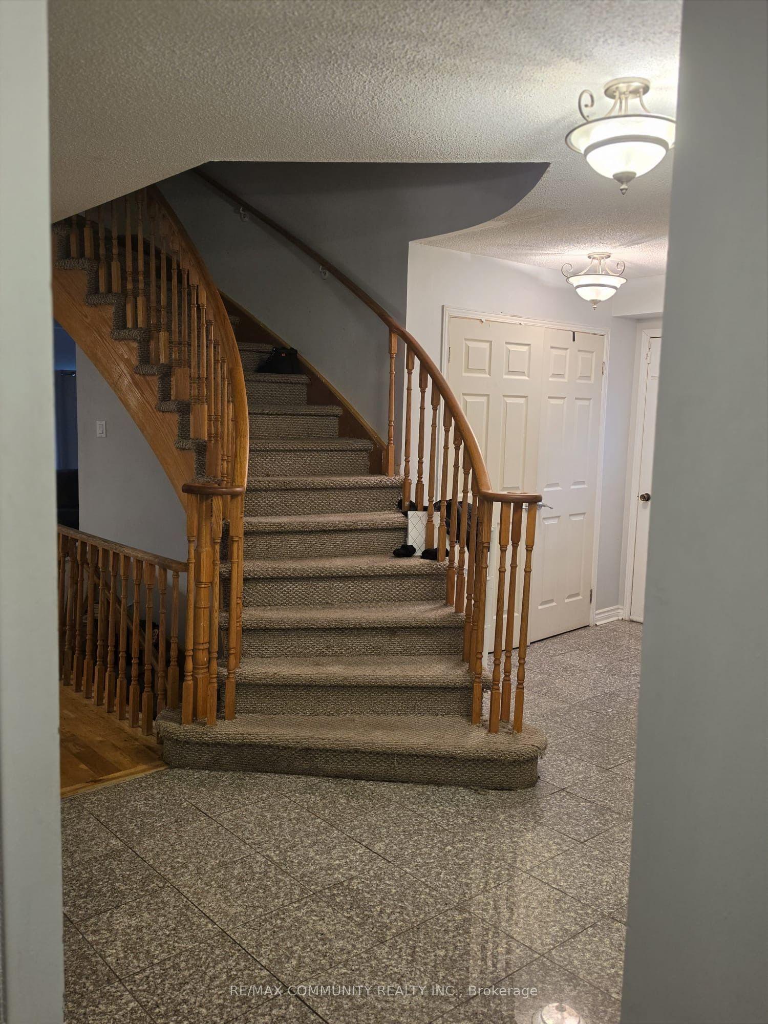36 Beaumont Drive UPPER #UPPER, Ajax — Detached for lease, photo 1
