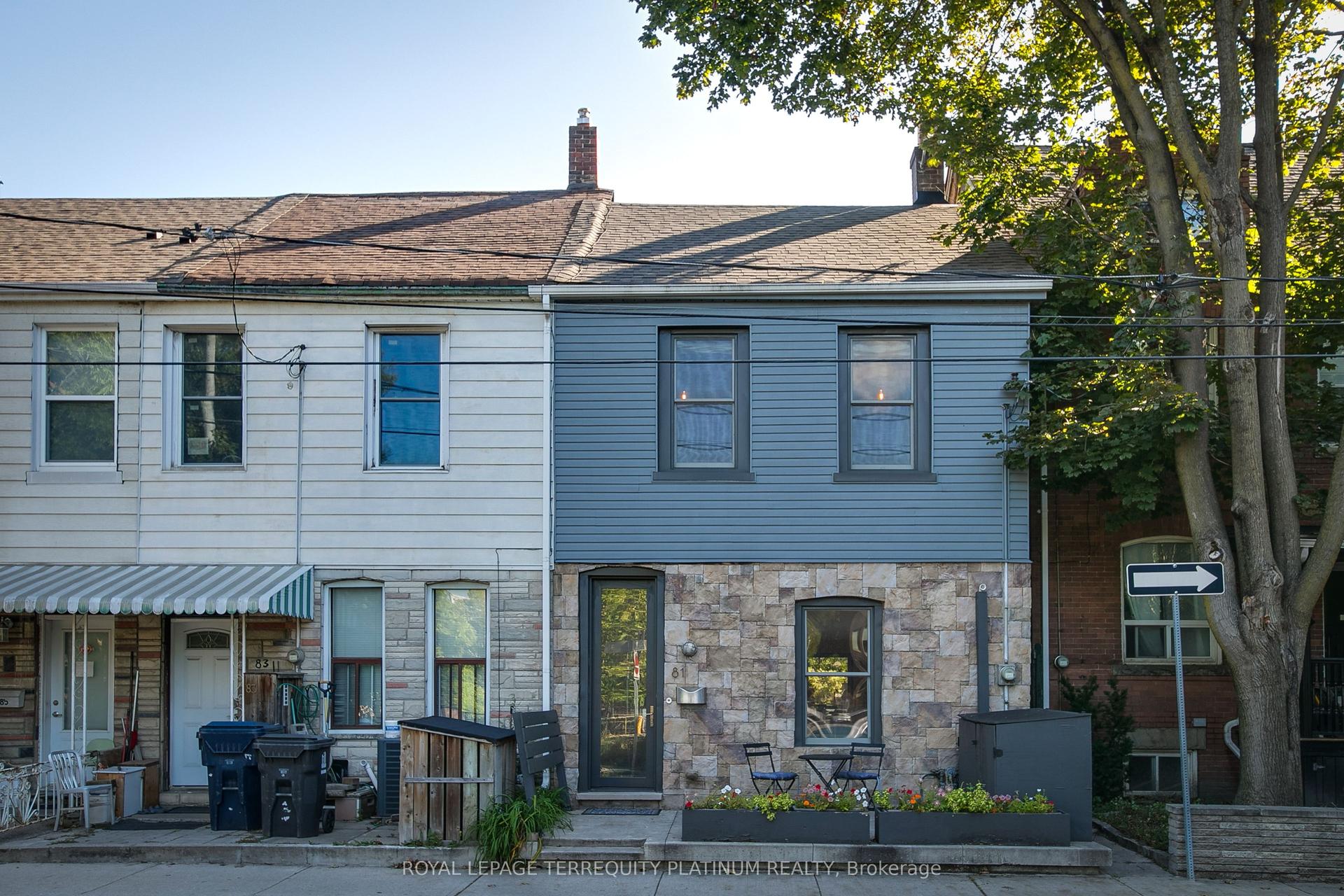 81 Boulton Avenue, Toronto — Townhouse for lease, photo 1