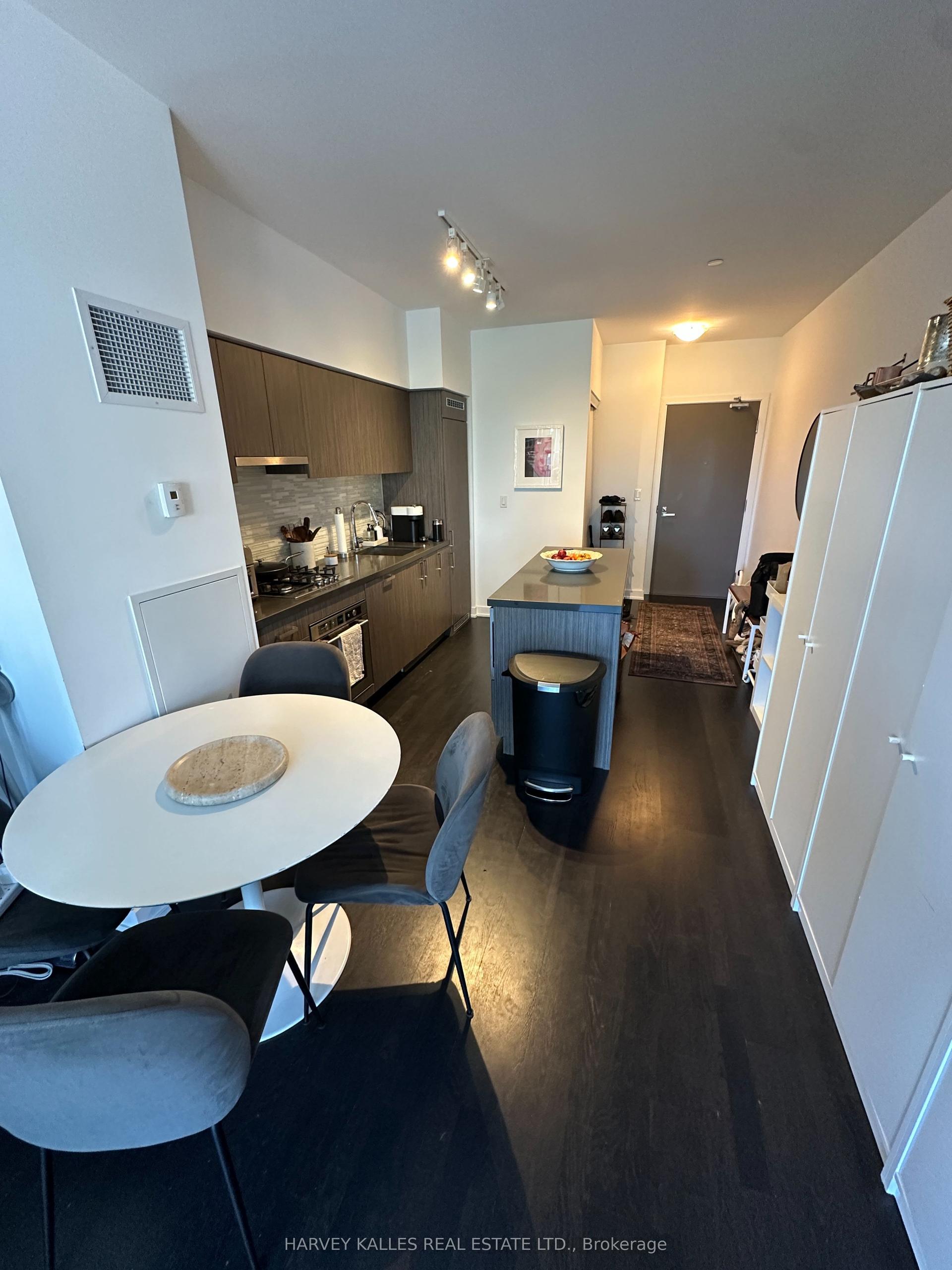 501 St Clair Avenue W 412 #412, Toronto — Condo for lease, photo 1