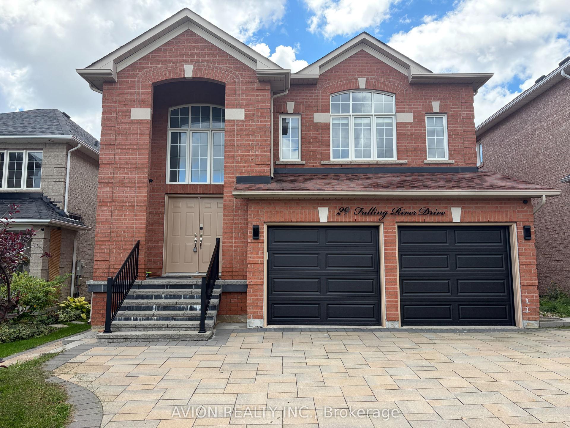 29 Falling River Drive main/upper #main/upper, Richmond Hill — Detached for lease, photo 1