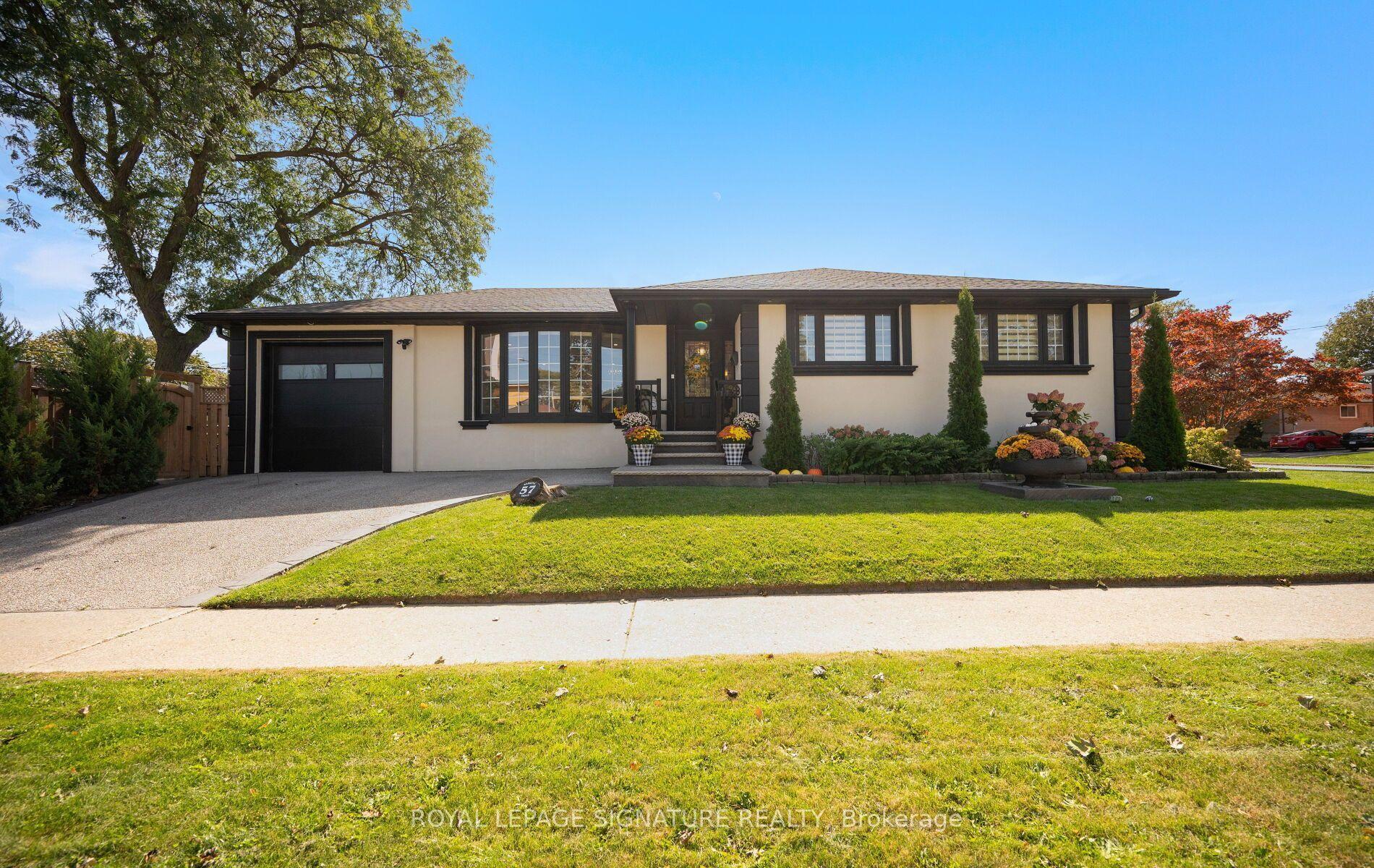 57 Sabrina Drive, Toronto — Detached for sale, photo 1