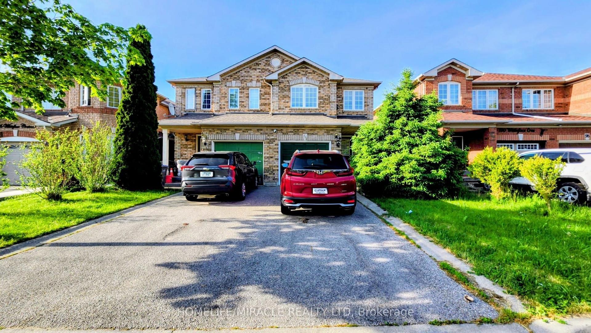 102 Whiteface Crescent — photo 1