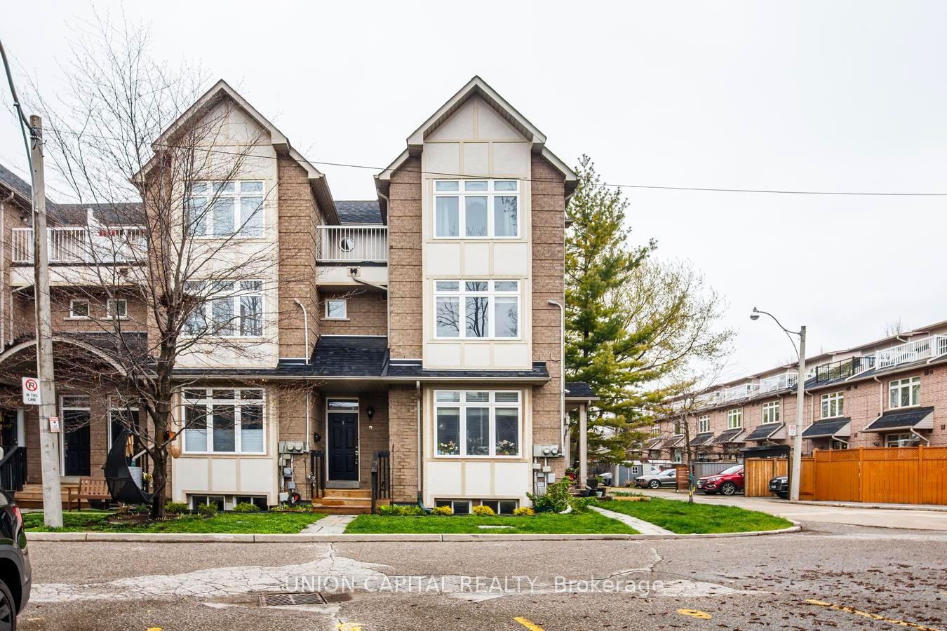 1 Bastedo Avenue 8 #8, Toronto — Condo Town for sale, photo 1