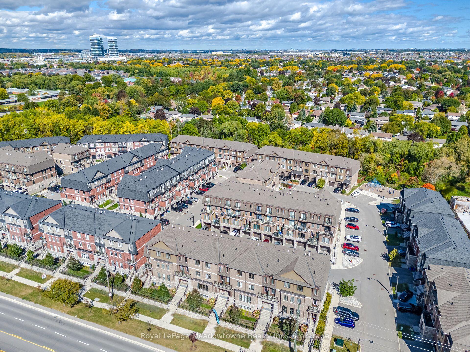 445 Ontario Street S 55 #55, Milton — Condo Town for sale, photo 1