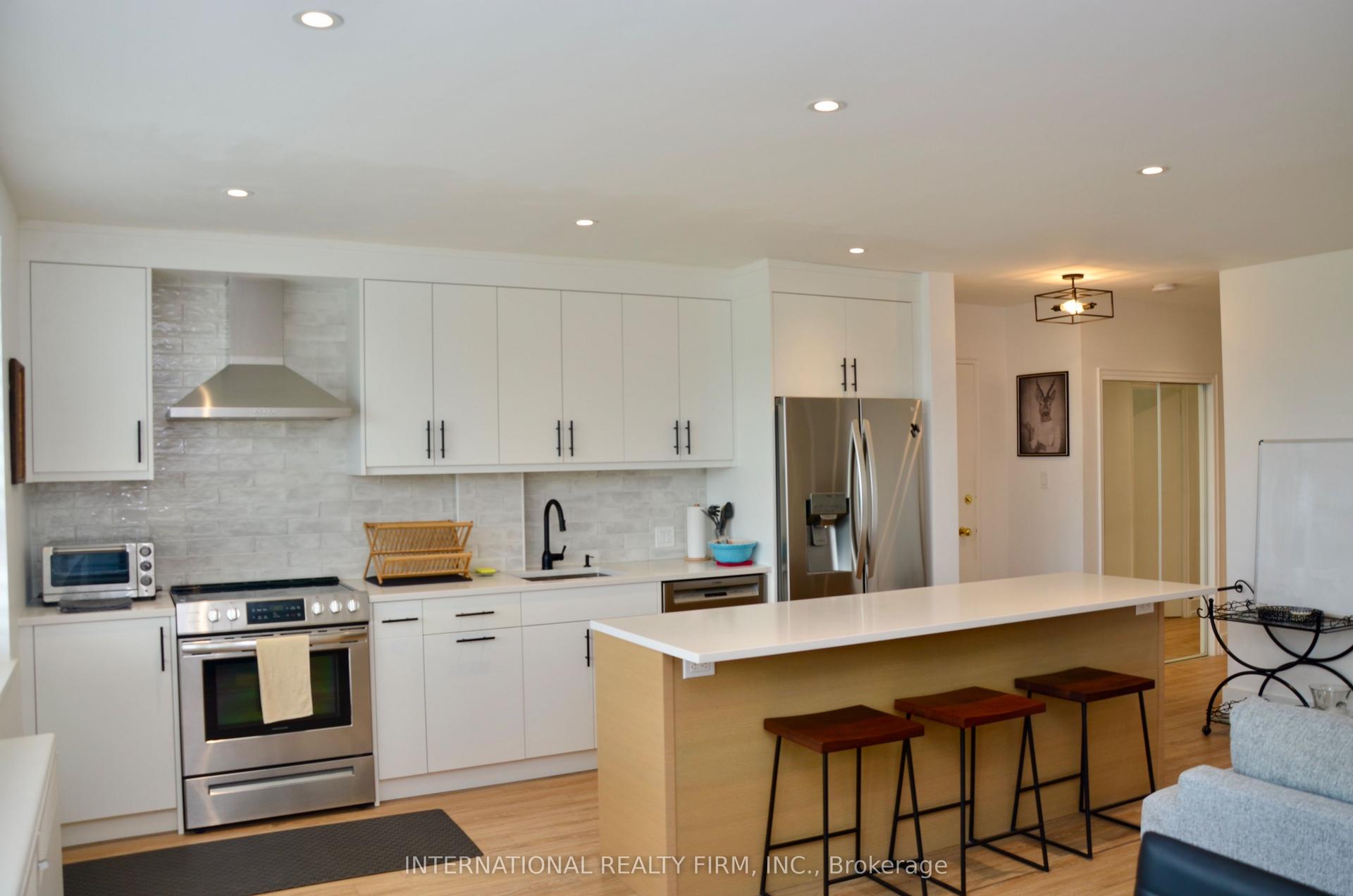 219 Wilson Avenue 404 #404, Toronto — Condo for lease, photo 1