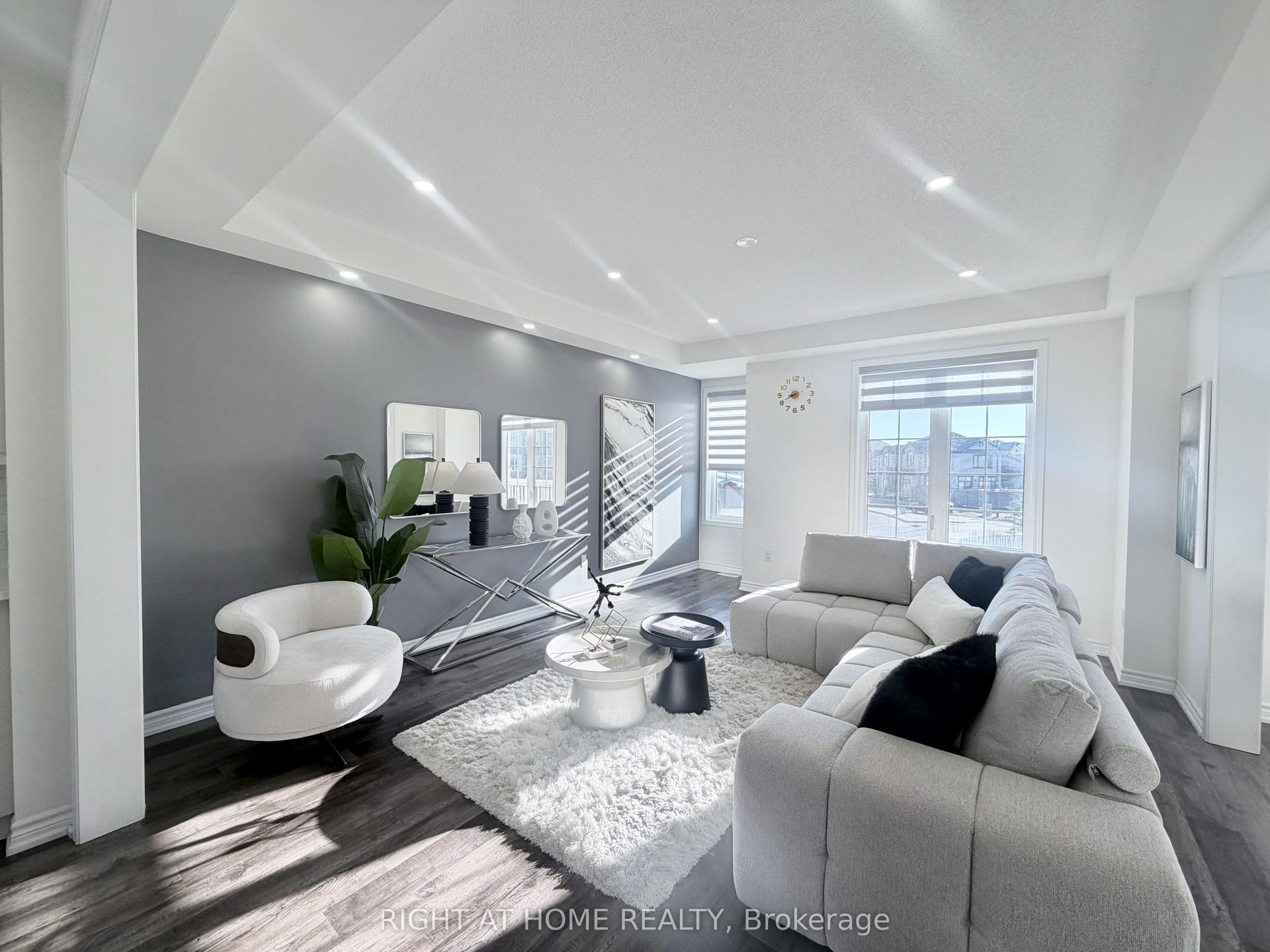 1222 Rose Way 21 #21 — photo 1