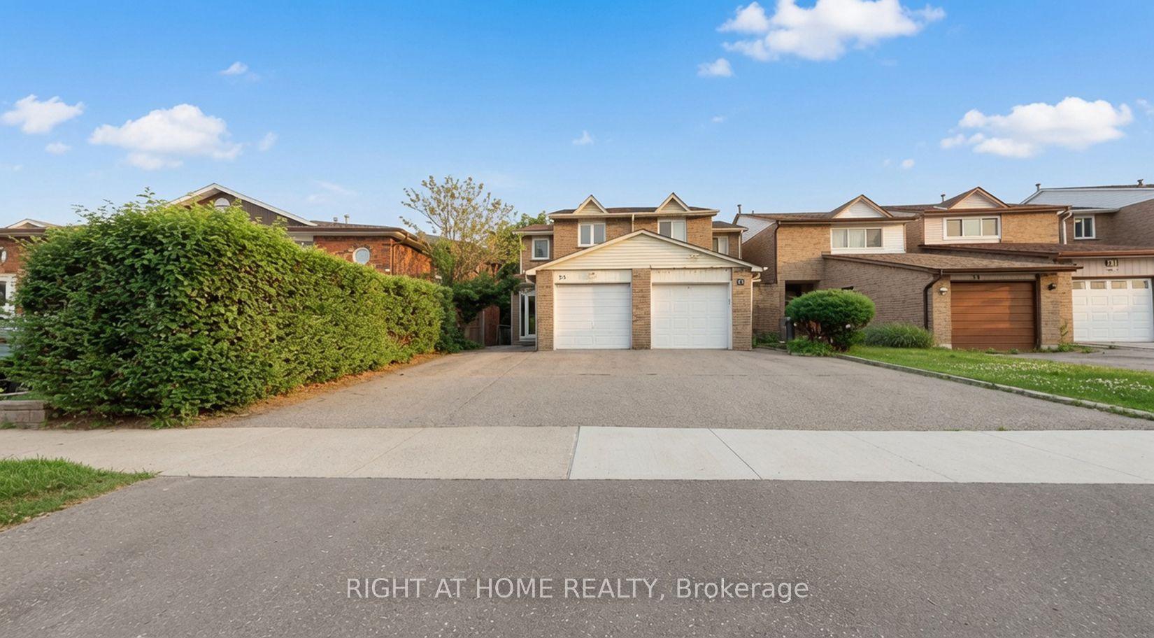 35 Chalfield Lane, Mississauga — Semi-Detached for sale, photo 1