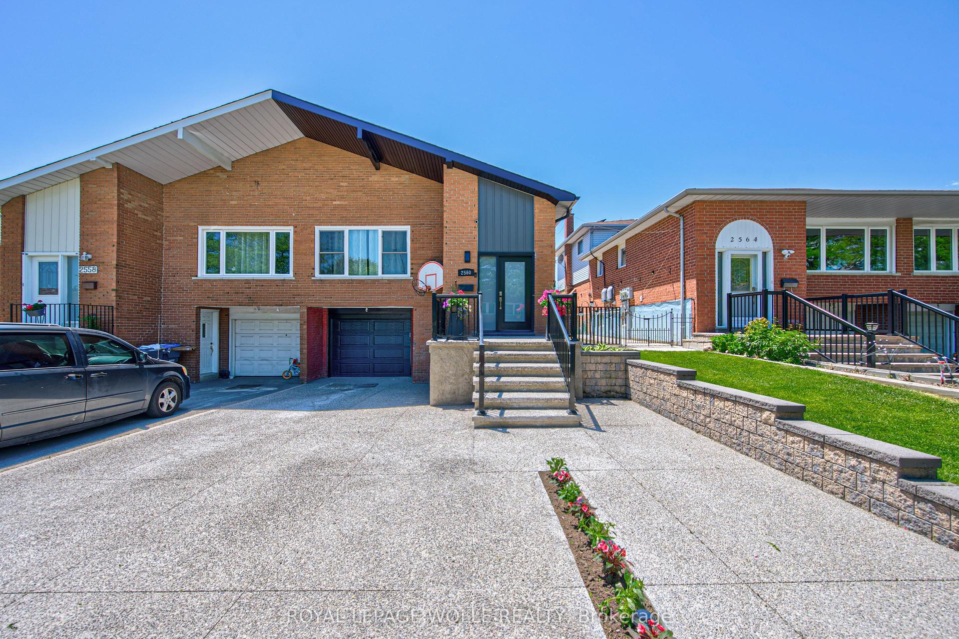 2560 Palisander Avenue, Mississauga — Semi-Detached for sale, photo 1