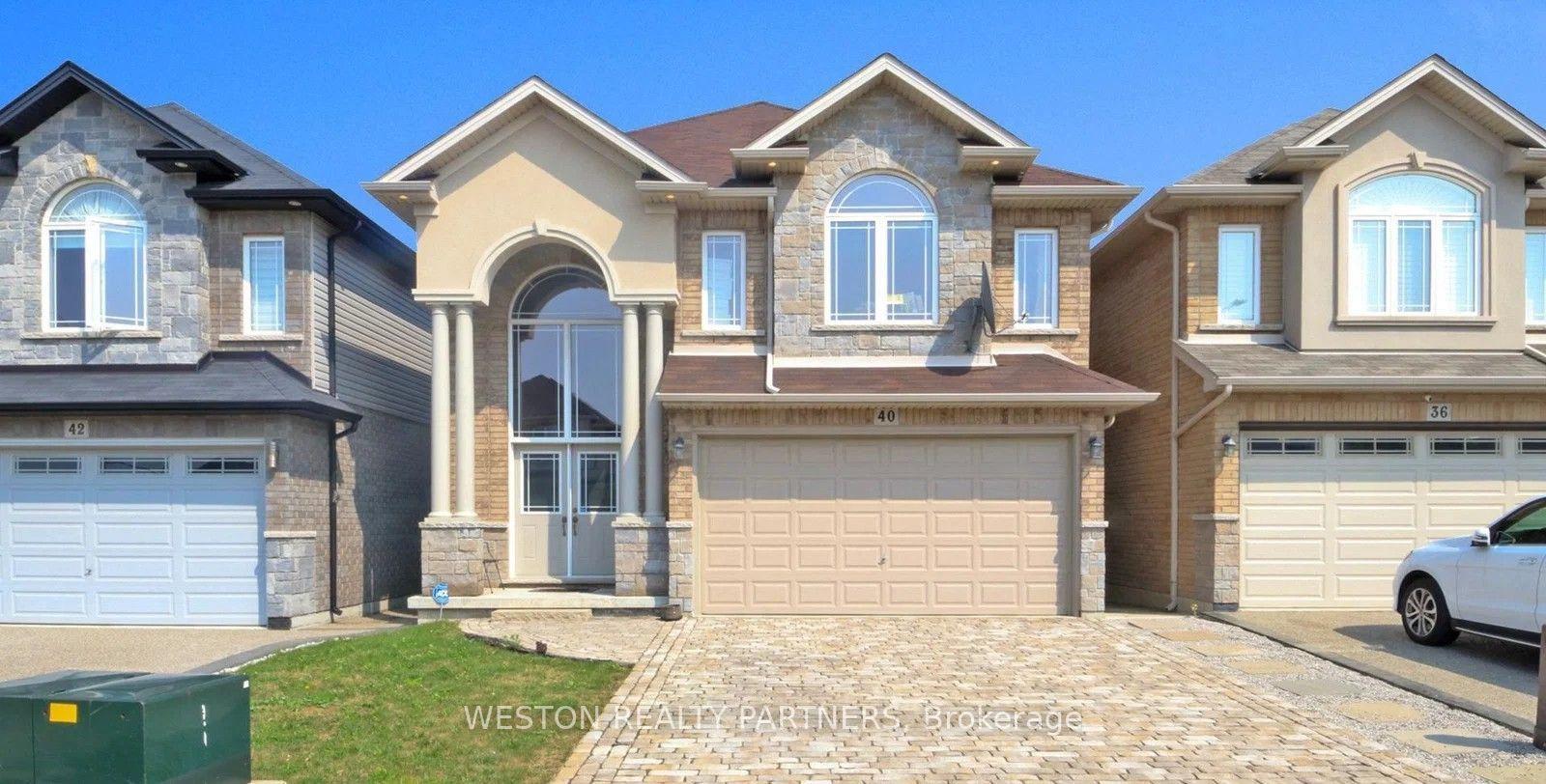 40 Pinemeadow Drive, Hamilton — Detached for sale, photo 1