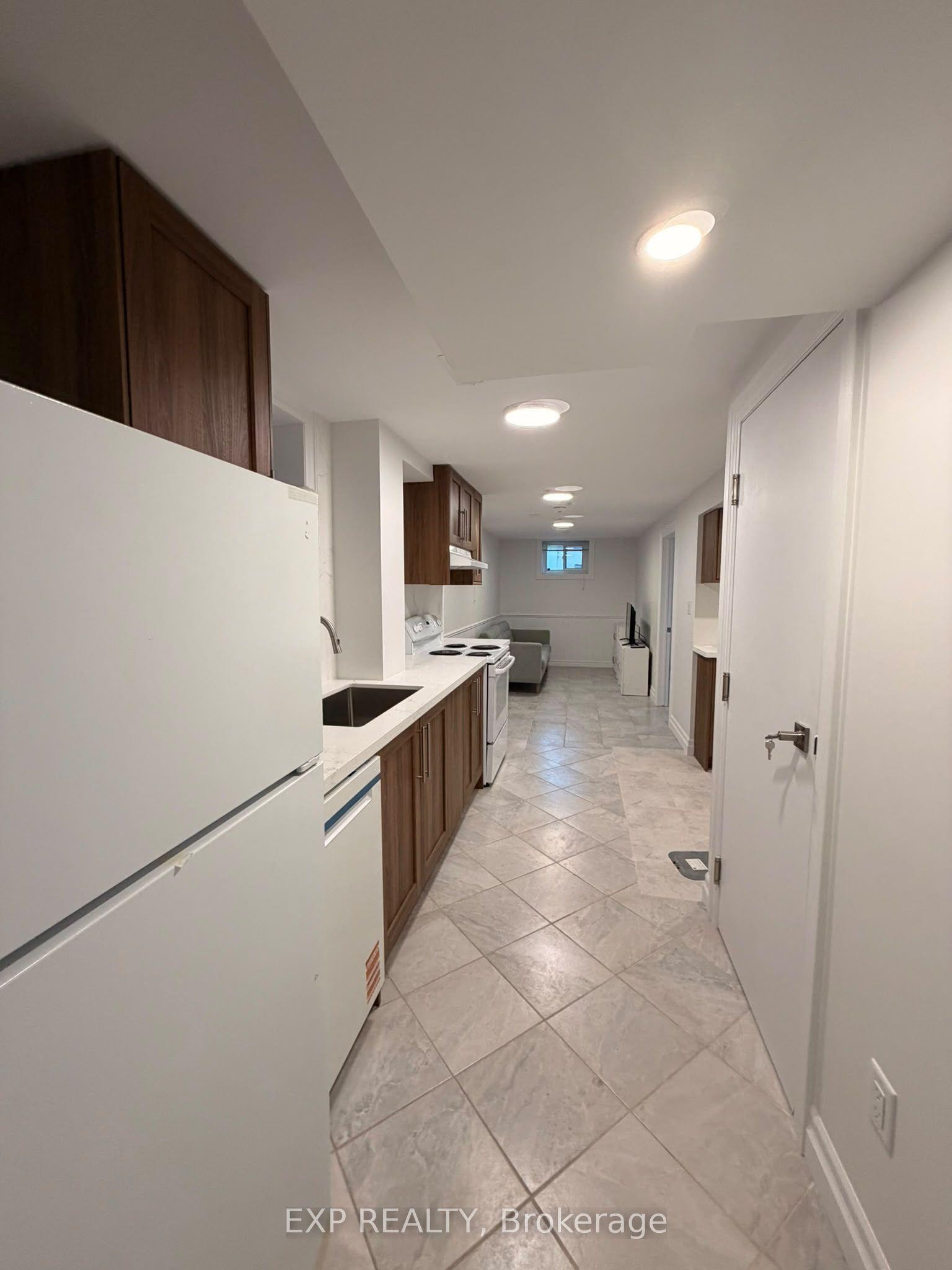 103 Mcanulty Boulevard Lower #Lower, Hamilton — Detached for lease, photo 1