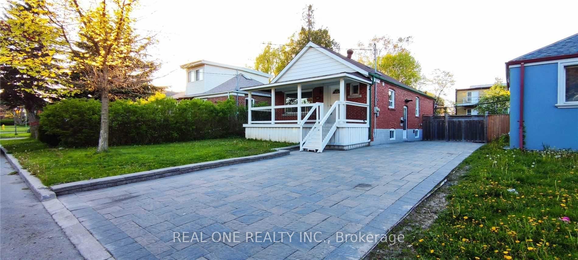 42 Cadillac Avenue Lower #Lower, Toronto — Detached for lease, photo 1