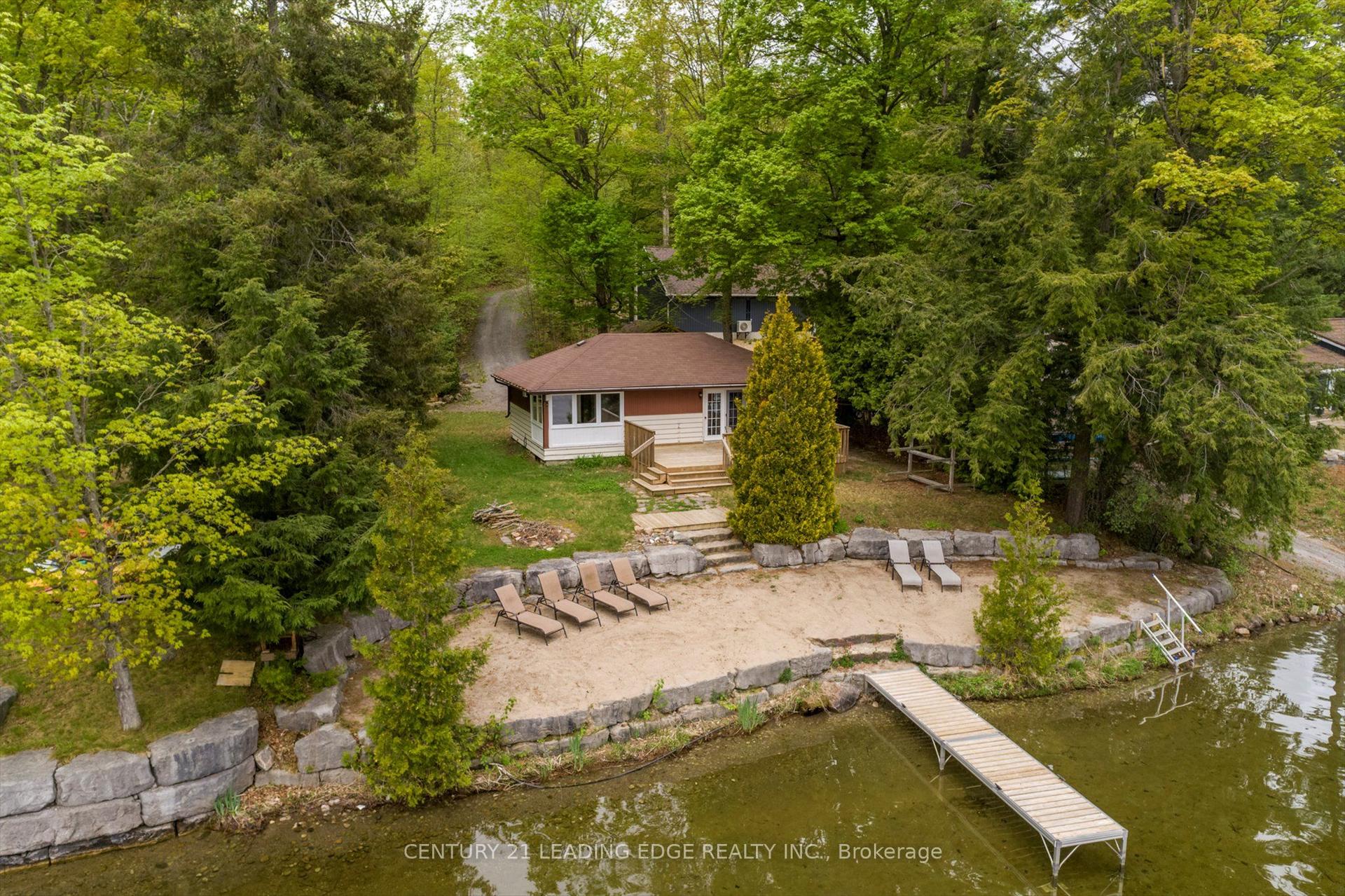 1963 WHITE LAKE Road W, Douro-Dummer — Detached for sale, photo 1