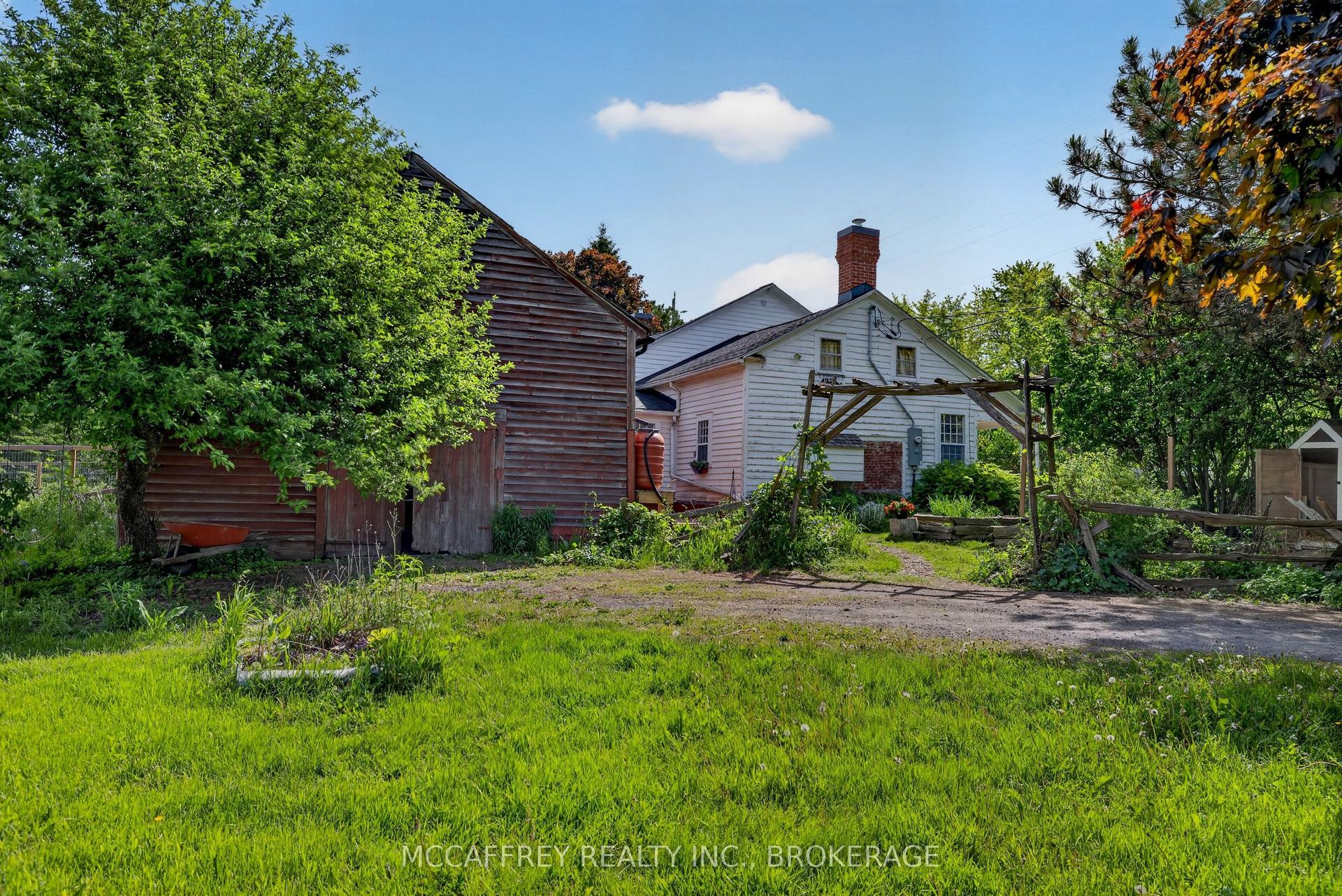 6429 County Rd 2, Loyalist — Detached for sale, photo 1