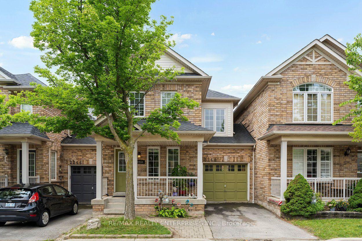 2248 Seton Crescent, Burlington — Townhouse for sale, photo 1