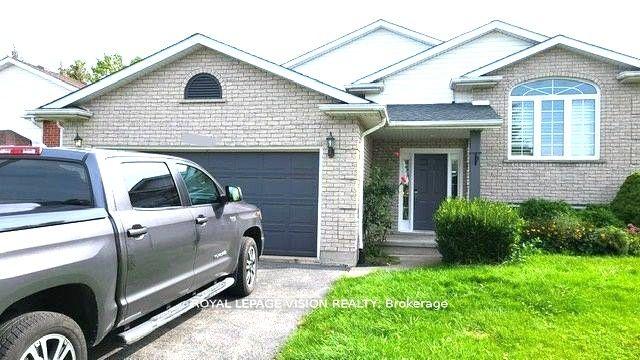 8001 Woodsview Crescent Main #Main, Niagara Falls — Detached for lease, photo 1