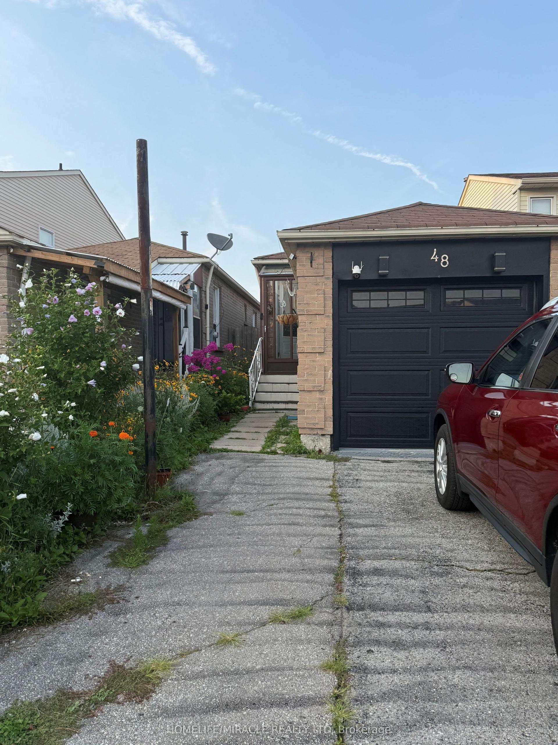 48 Glanvil Crescent, Toronto — Detached for lease, photo 1