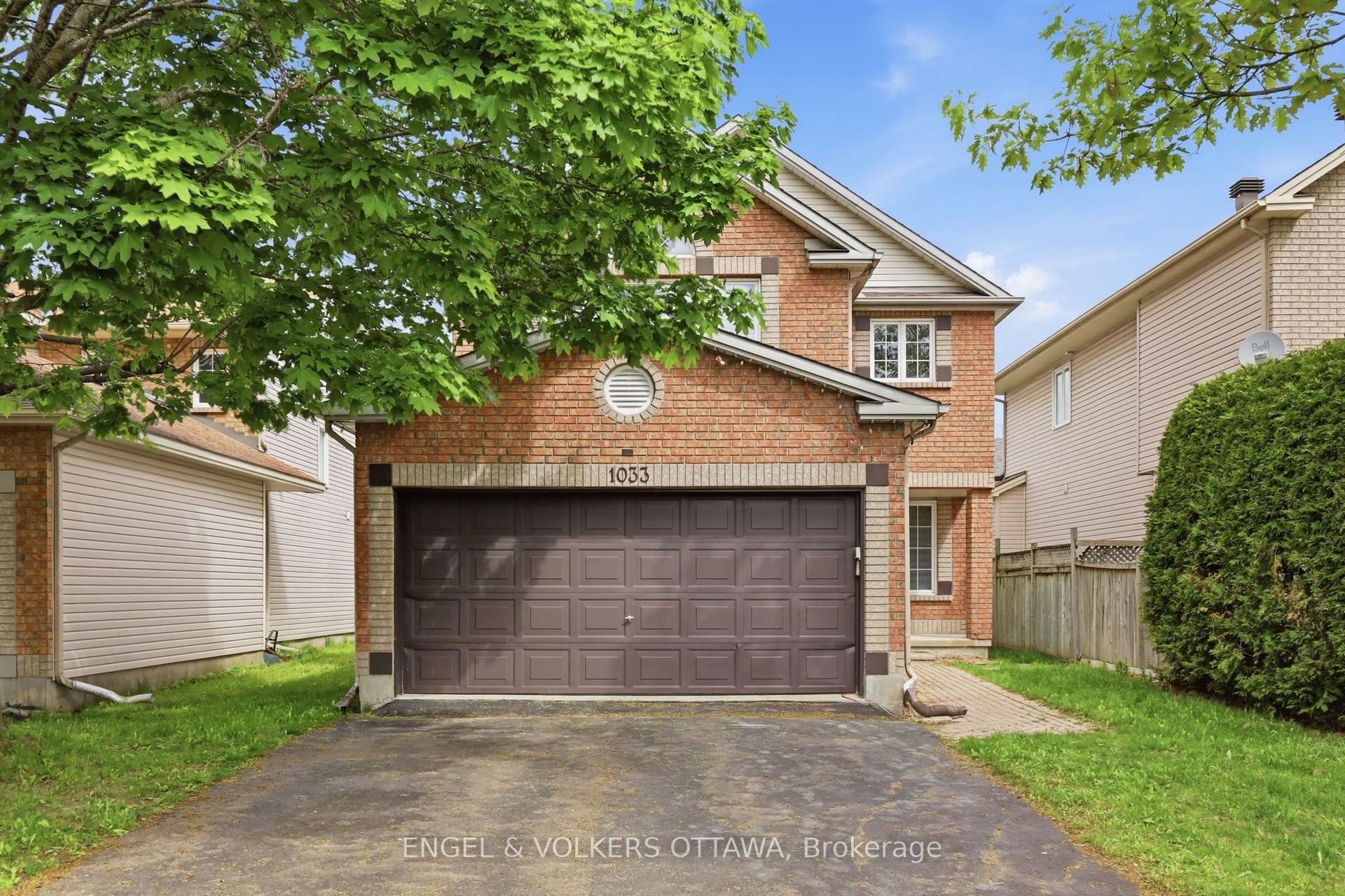 1033 Como Crescent — photo 1
