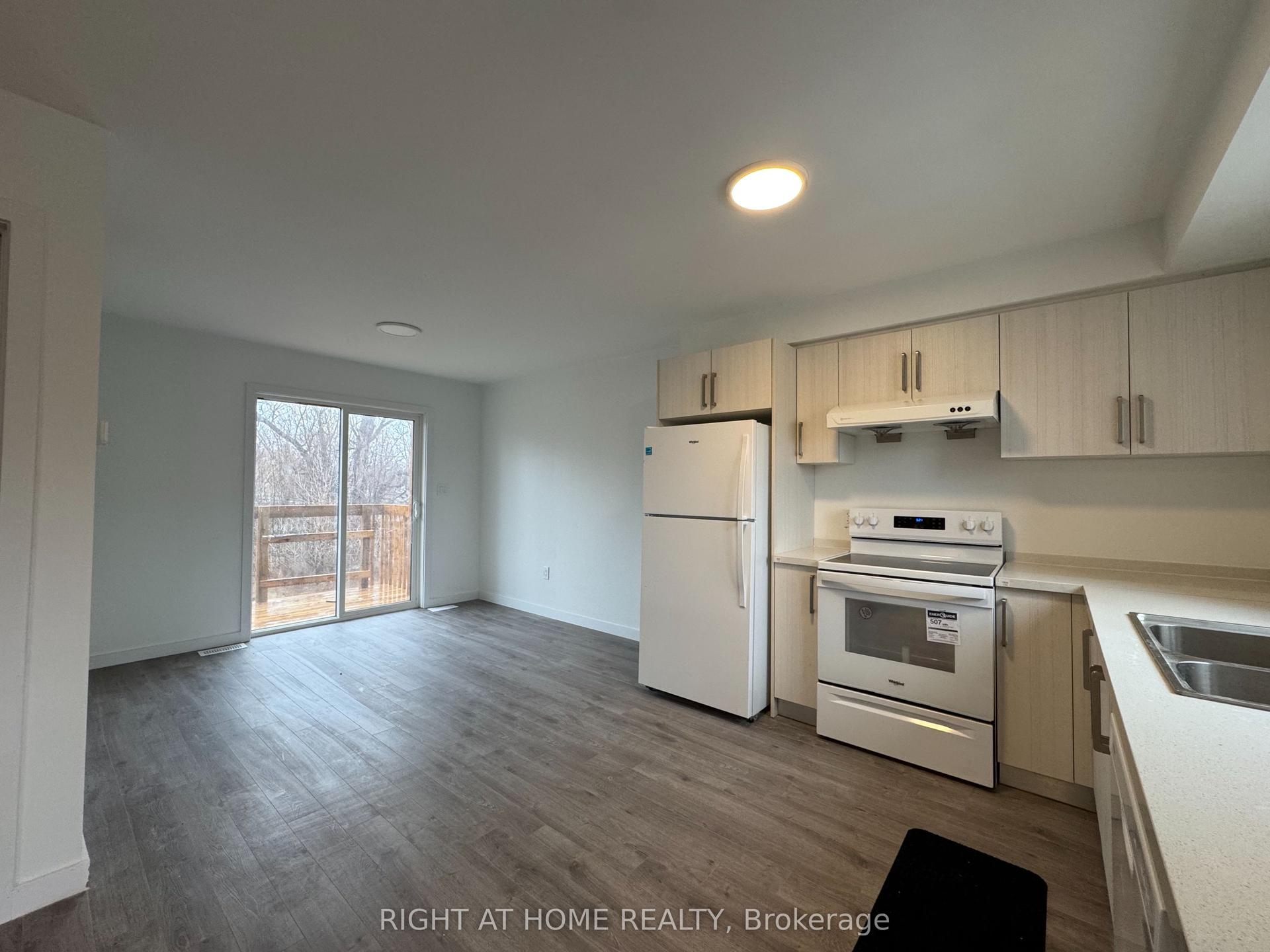 127 Highriver Trail (MAIN) #(MAIN) — photo 1