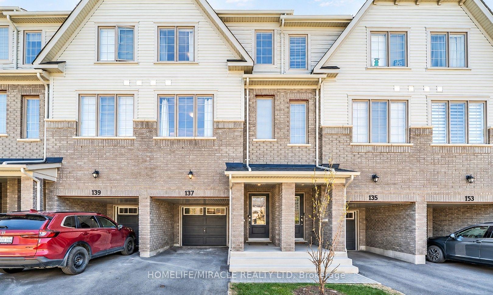 137 Danzatore Path 72 #72, Oshawa — Condo Town for lease, photo 1
