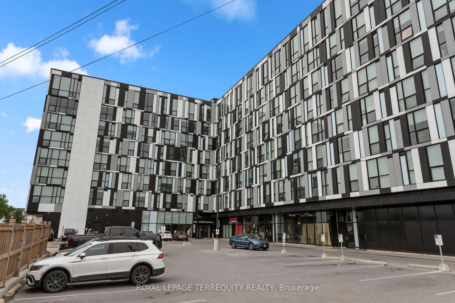1900 Simcoe Street N 703 #703, Oshawa — Condo for lease, photo 1