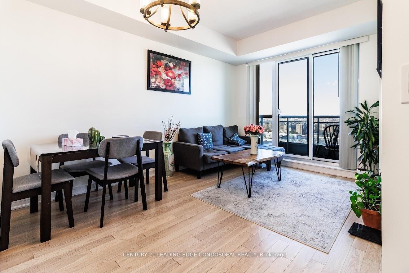 9205 Yonge Street 1712 #1712 — photo 1