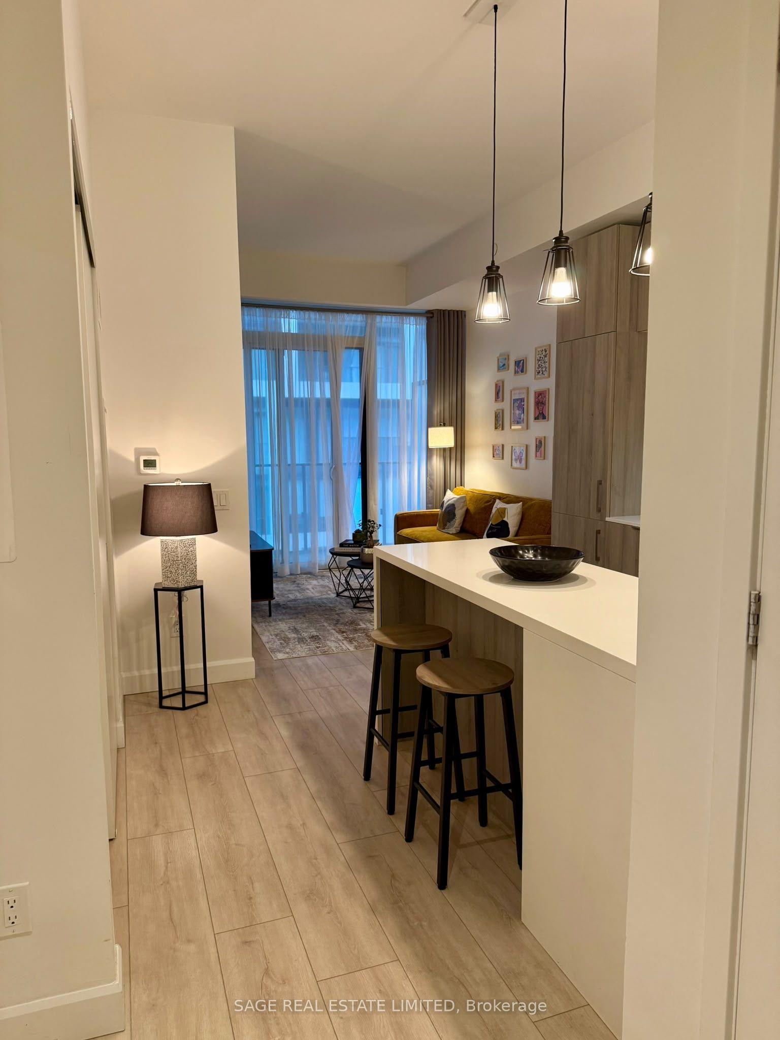 8 Hillsdale Avenue 1534 #1534, Toronto — Condo for lease, photo 1