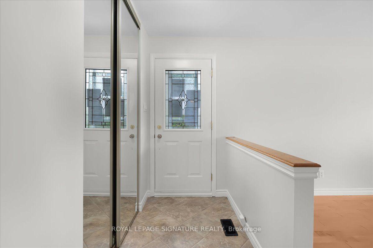 421 Franklin Street N — photo 2