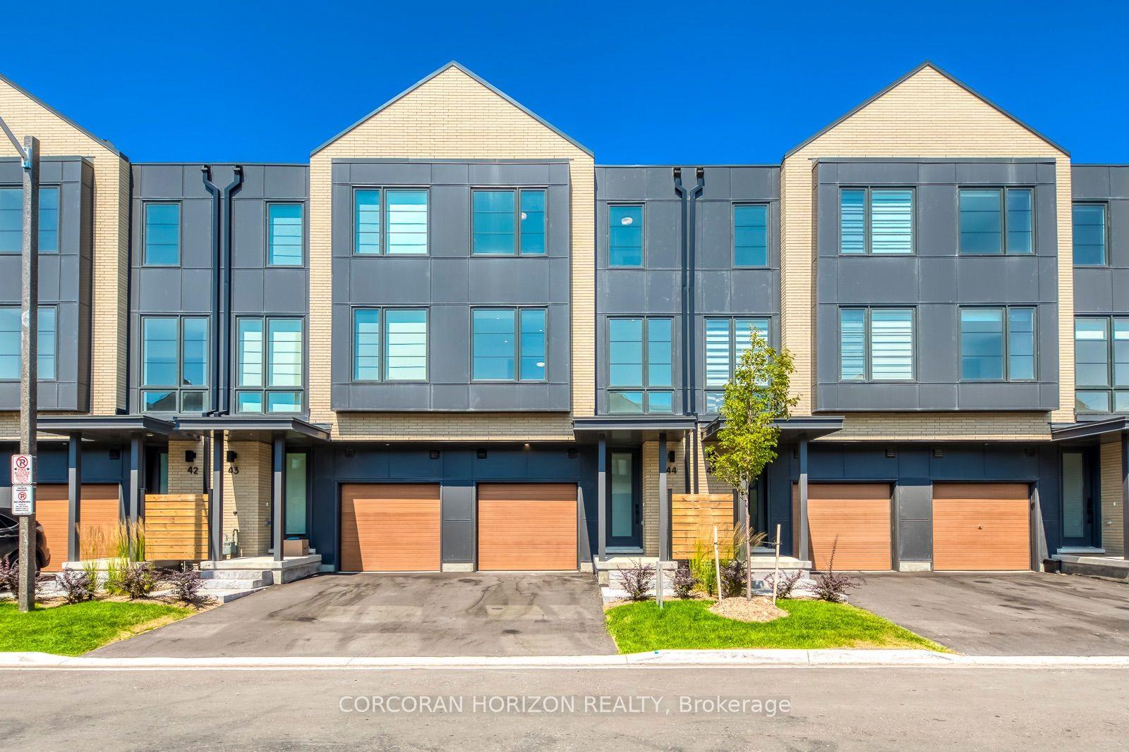 2273 Turnberry Road 44 #44, Burlington — Condo Town for sale, photo 1