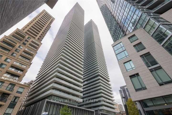 42 Charles Street E 3408 #3408, Toronto — Condo for sale, photo 1
