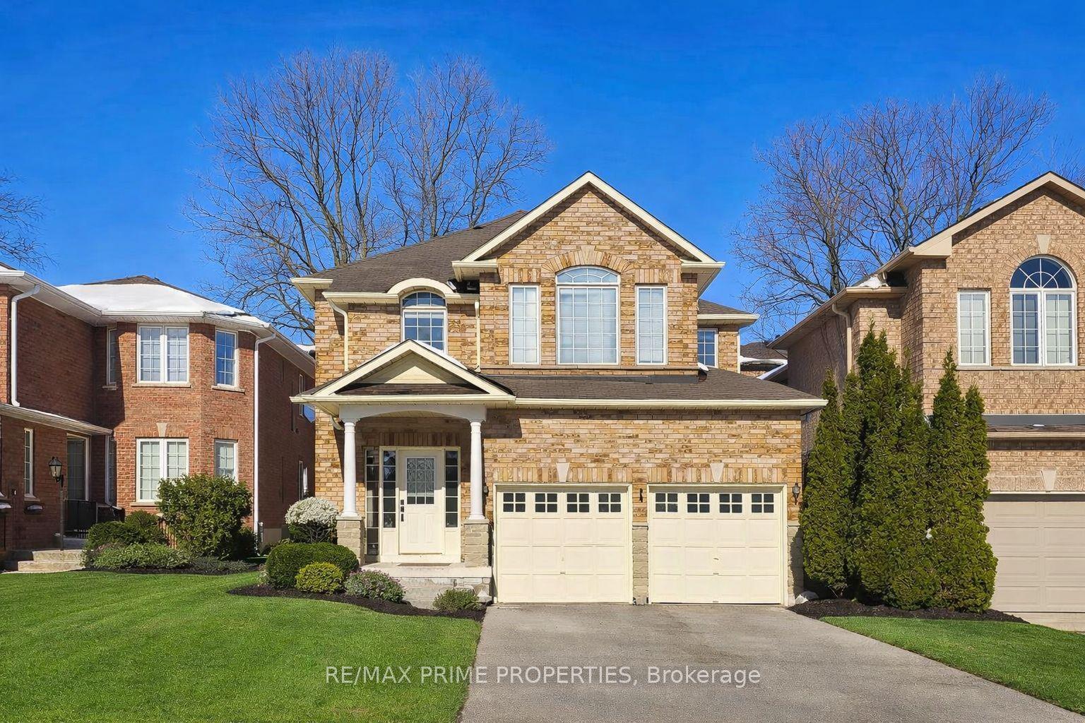 22 Waymount Avenue — photo 1