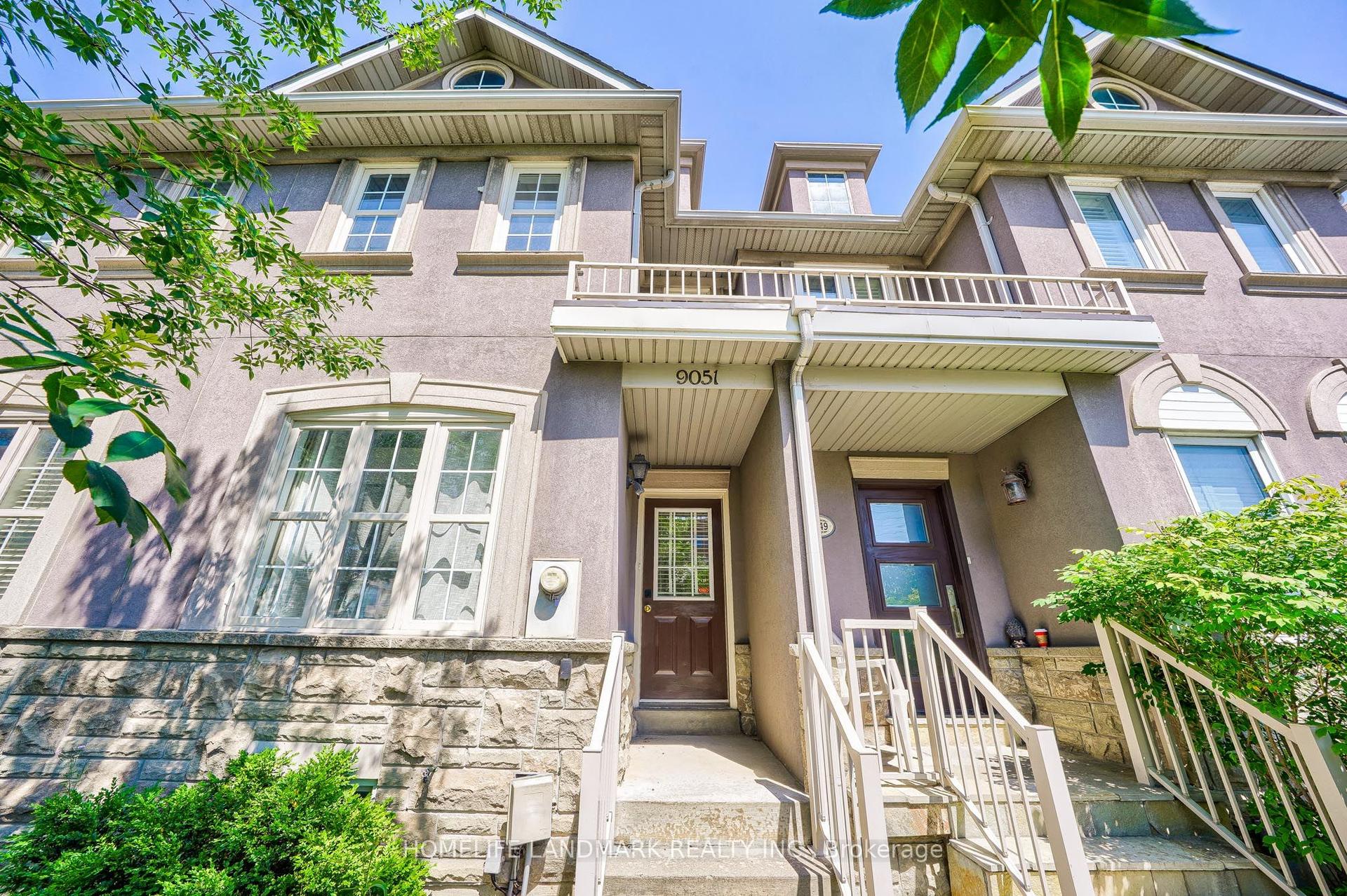 9051 Yonge Street, Richmond Hill — Townhouse for lease, photo 1