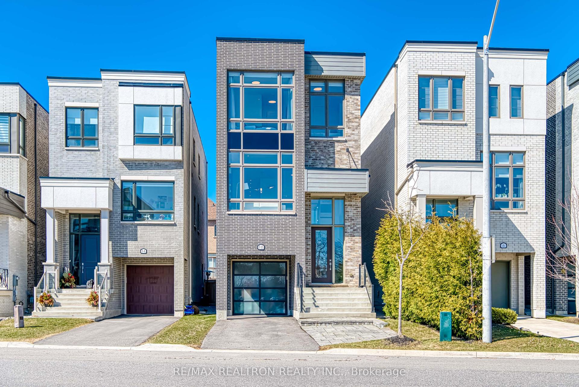 10 Hesperus Road — photo 1