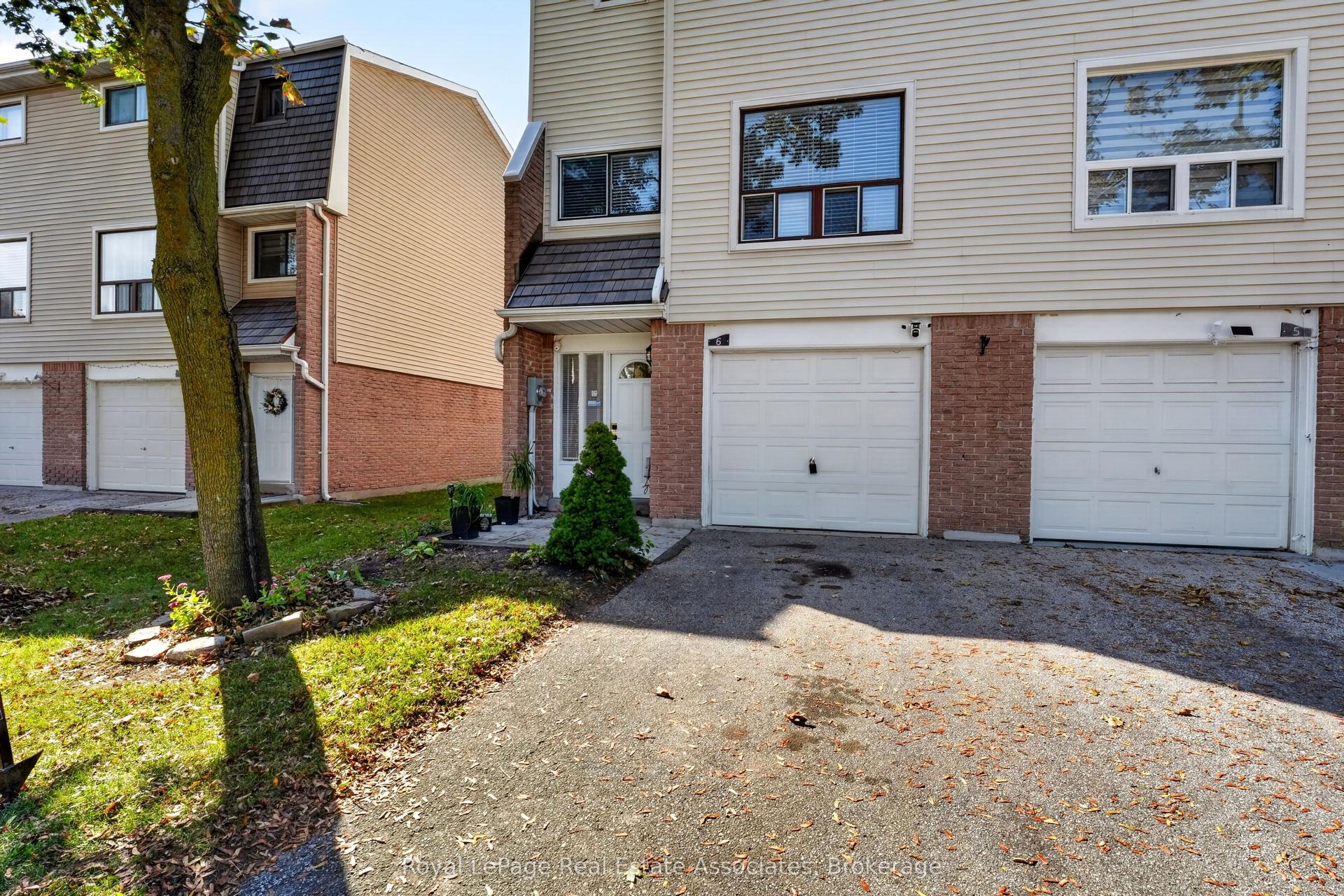 6 Ellerslie Road, Brampton — Condo Town for sale, photo 1