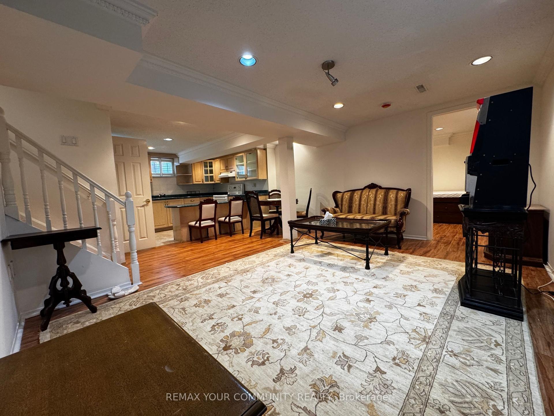 198 Stephen Street Basement #Basement, Richmond Hill — Detached for lease, photo 1