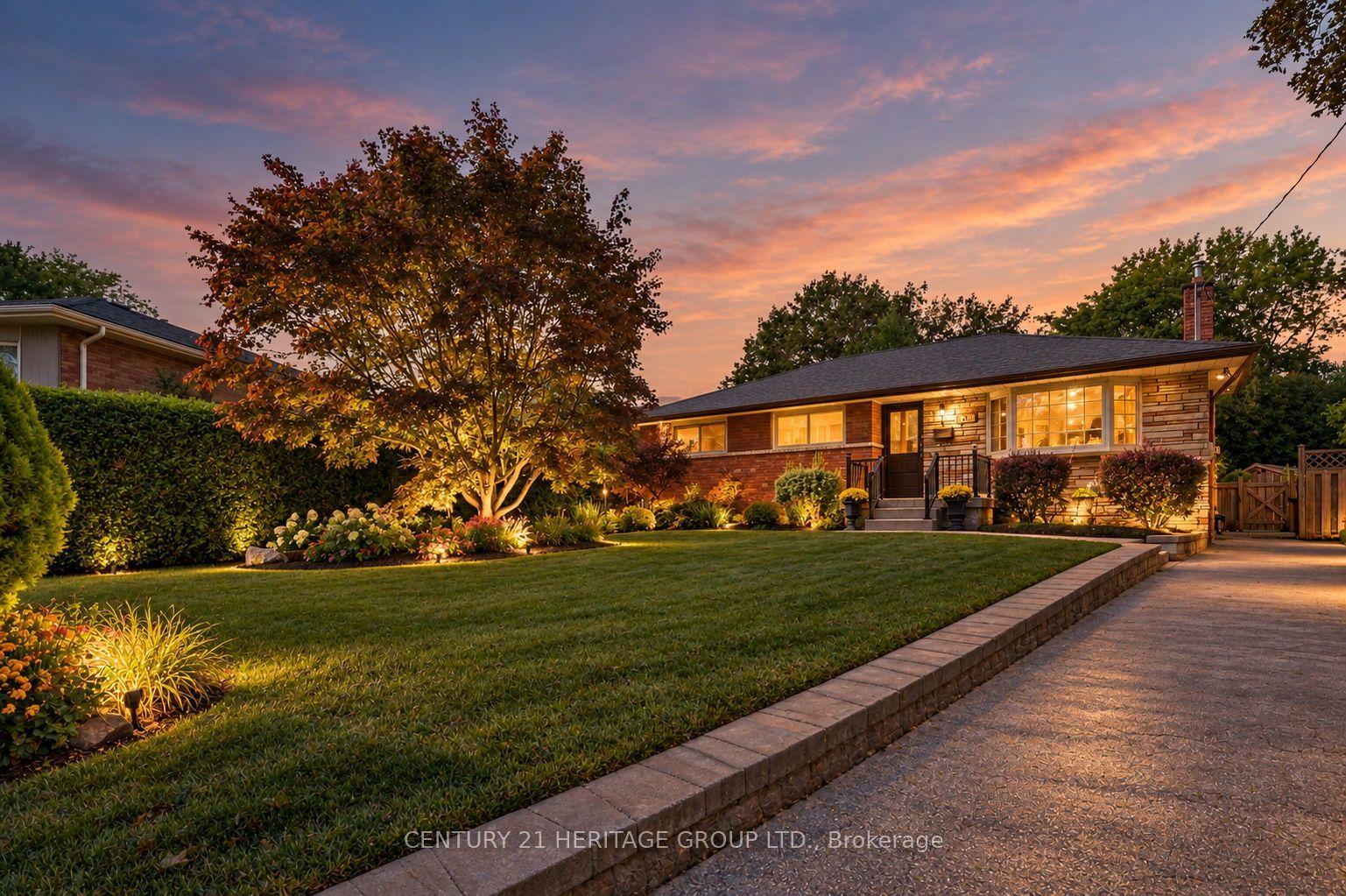 509 Walnut Crescent, Burlington — Detached for sale, photo 1