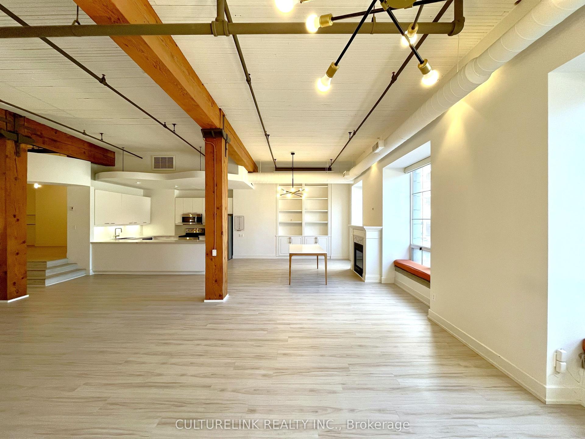 781 King Street W 201 #201 — photo 1