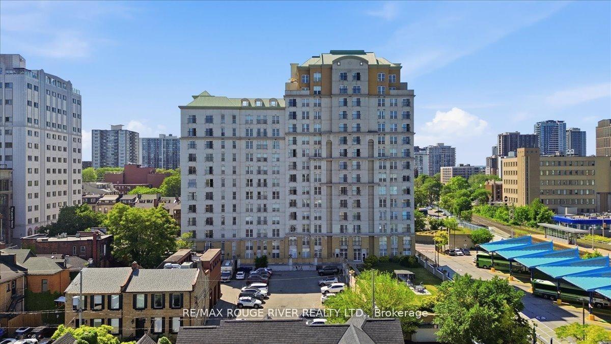 135 James Street S 1401 #1401 — photo 1