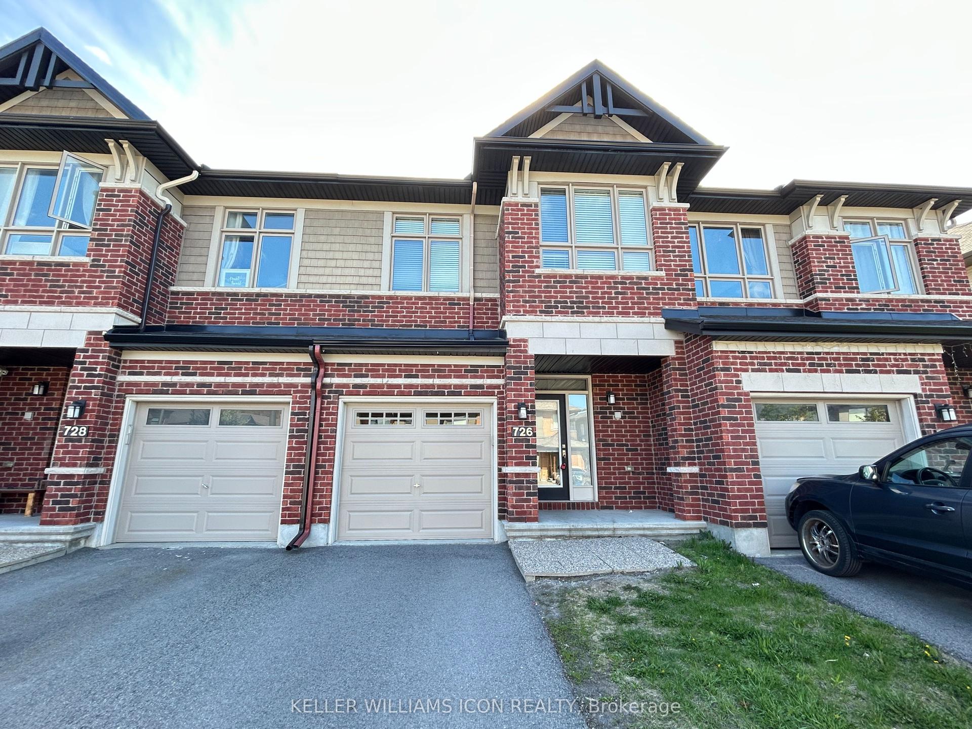 726 Guardian Grove — photo 1