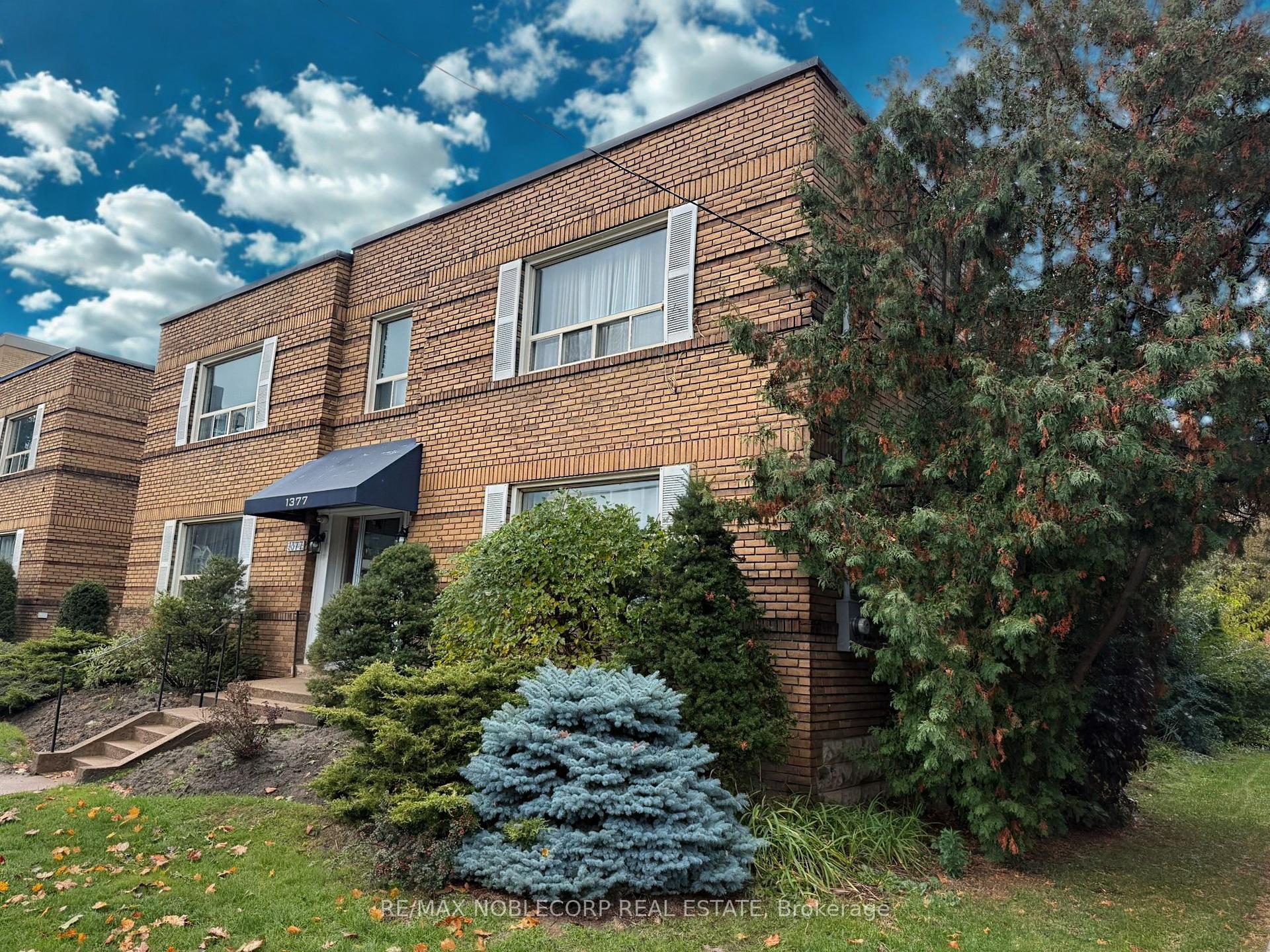 1377 Bayview Avenue 1 #1 — photo 1