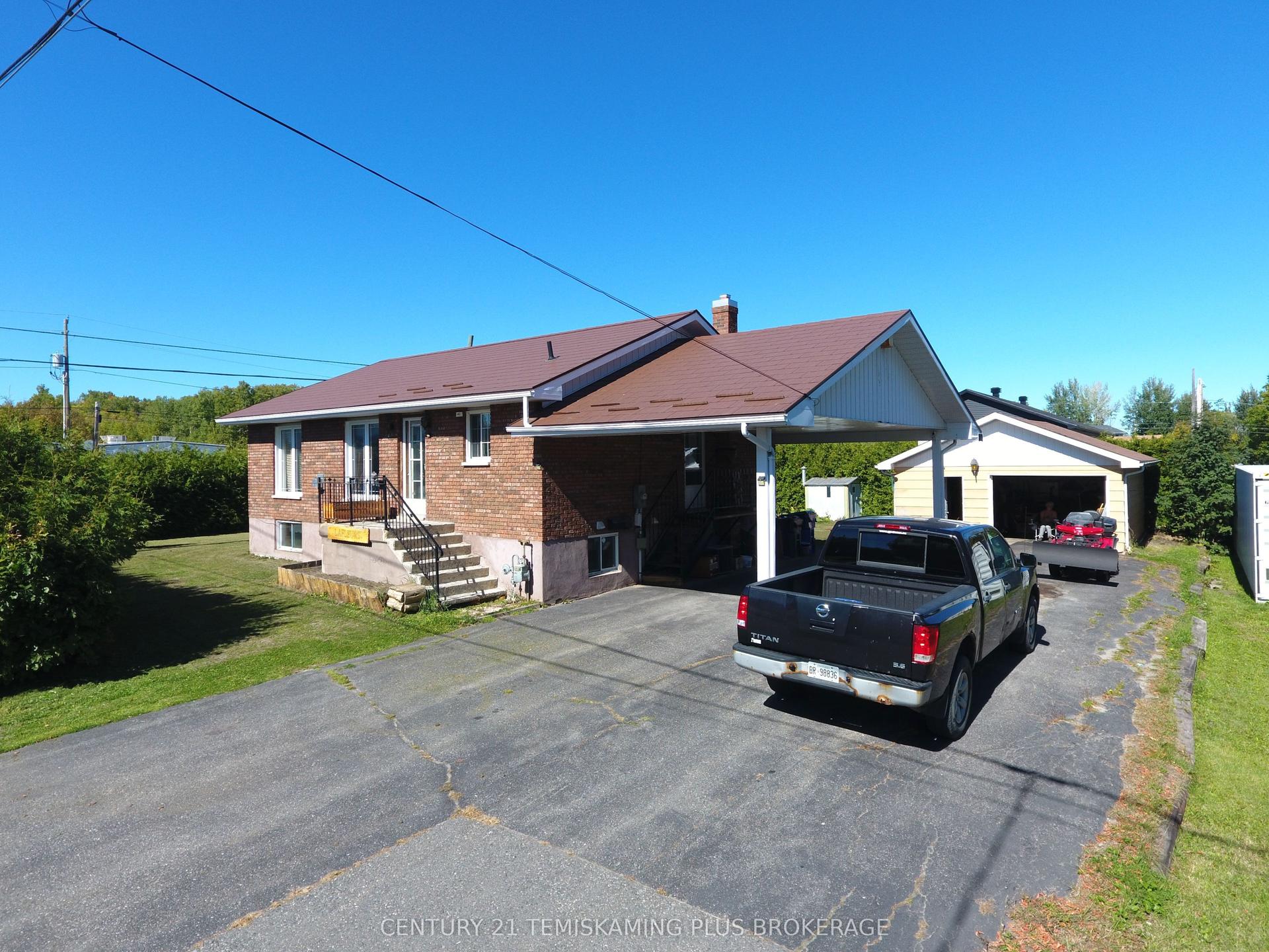451 Joyal Drive, Temiskaming Shores — Detached for sale, photo 1
