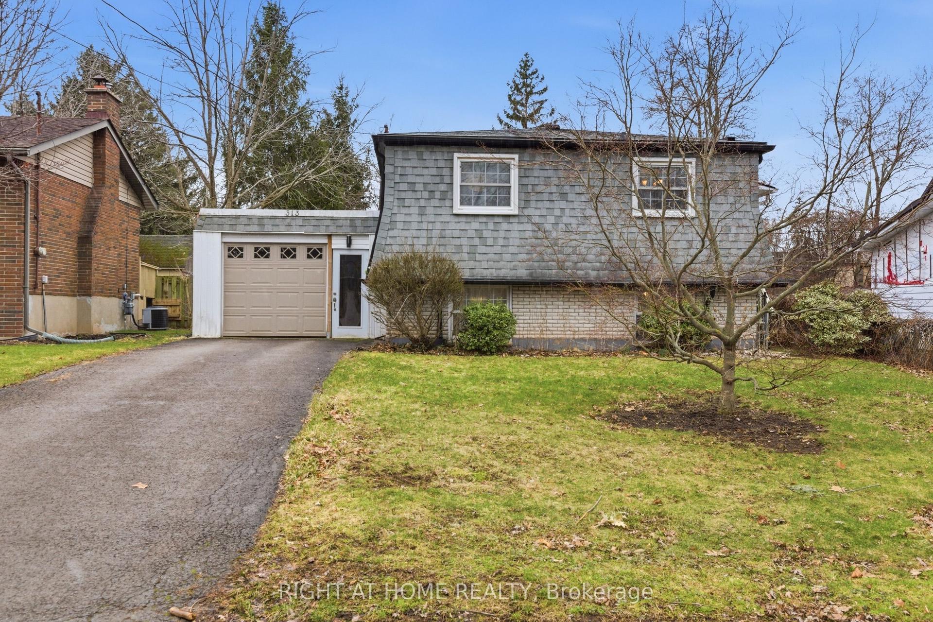 313 Bowen Road — photo 1