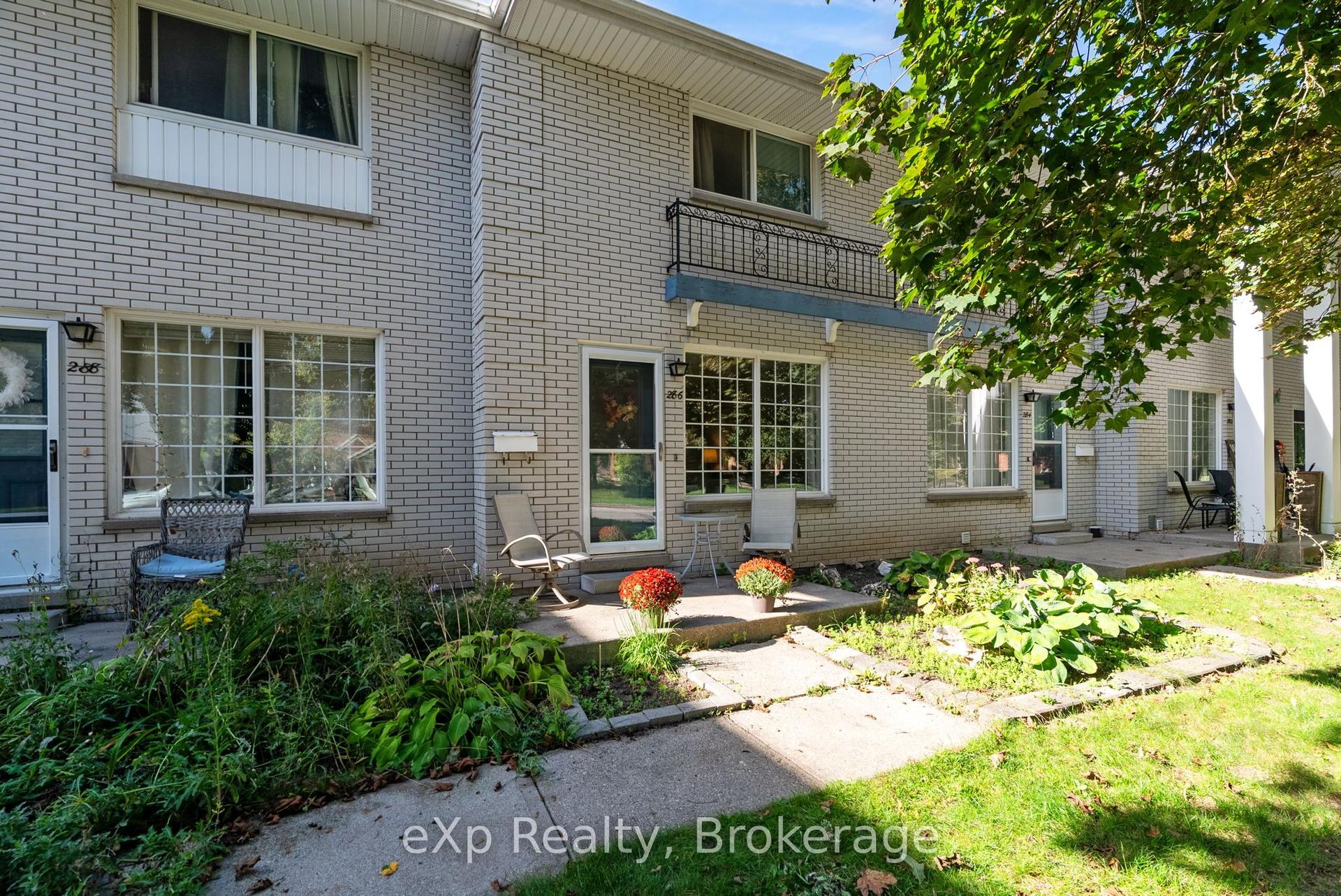 286 Dufferin Street — photo 1