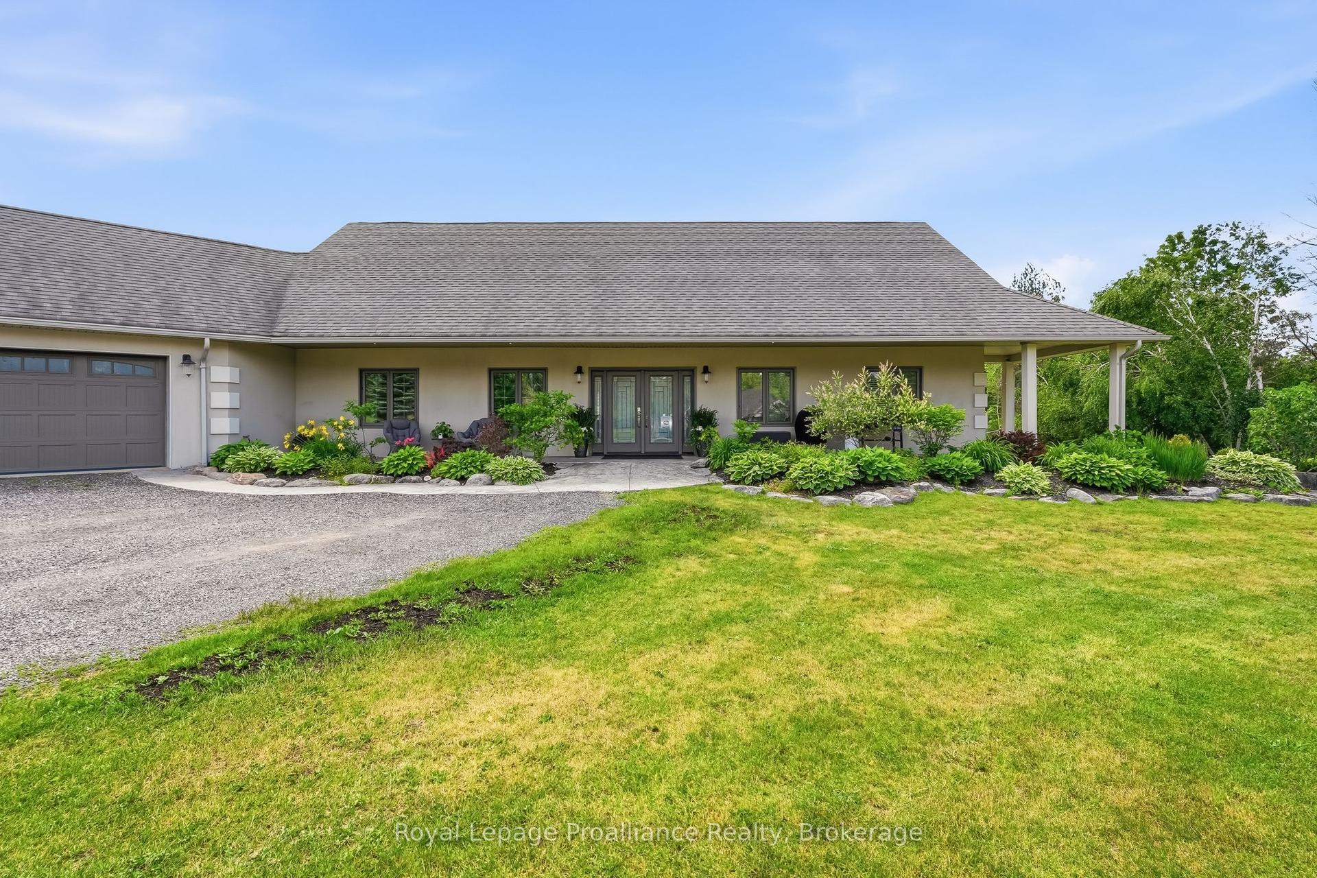 1646 Harriet Lane, Selwyn — Detached for sale, photo 1