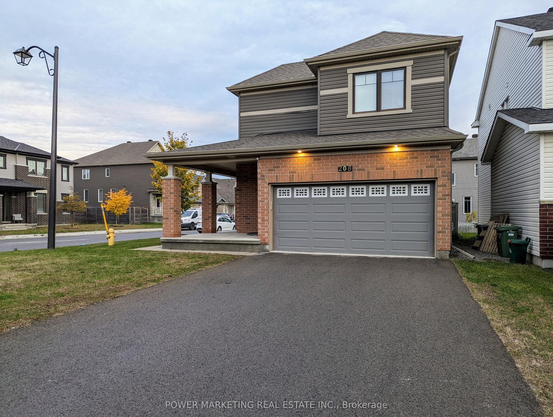 208 Alex Polowin Avenue, Barrhaven — Detached for lease, photo 1
