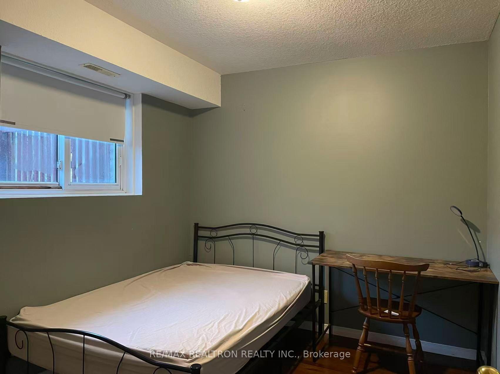 31 Erbsville Court ROOM C #ROOM C, Waterloo — Detached for lease, photo 1