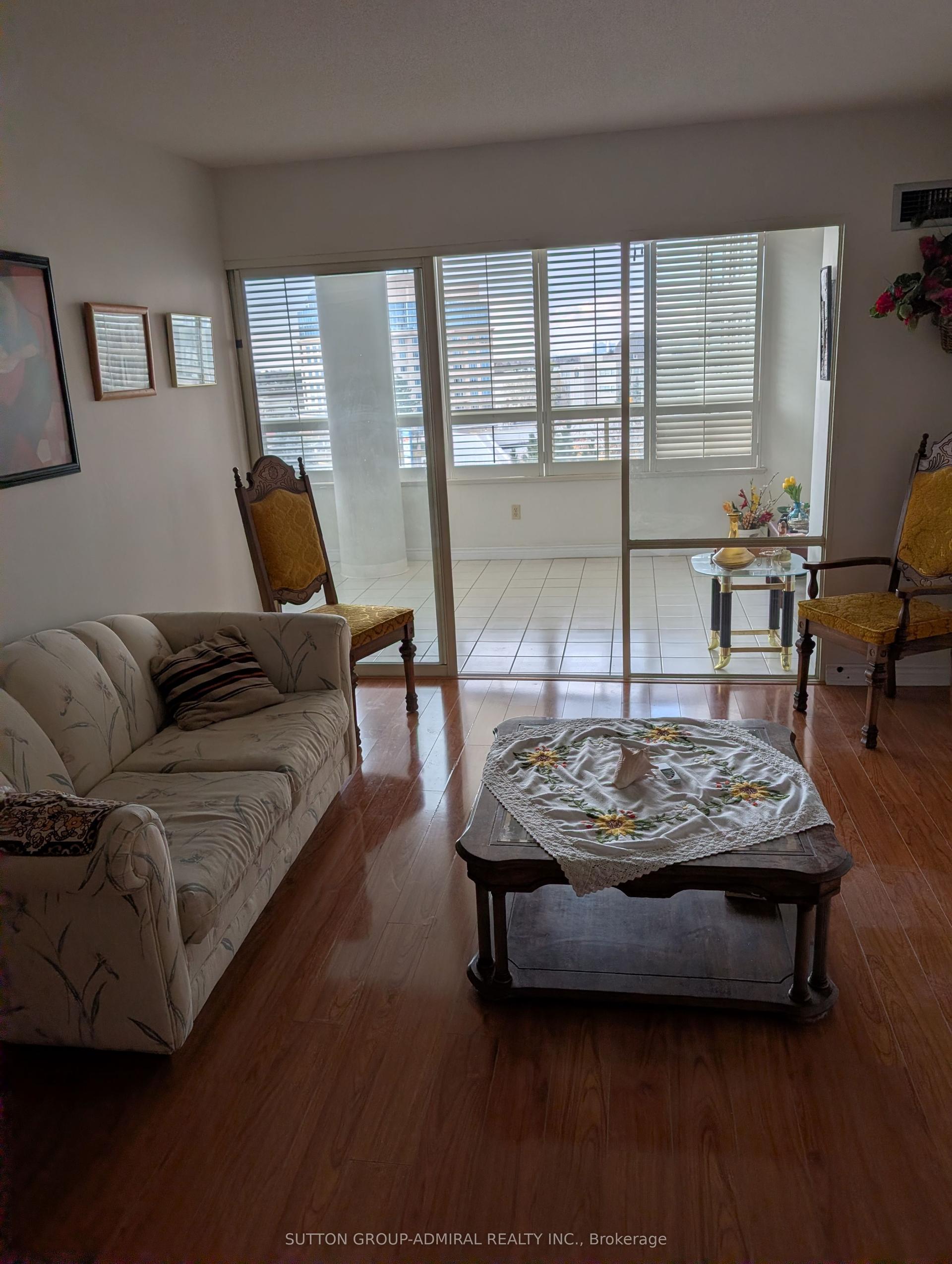7 Townsgate Drive 616 #616 — photo 1