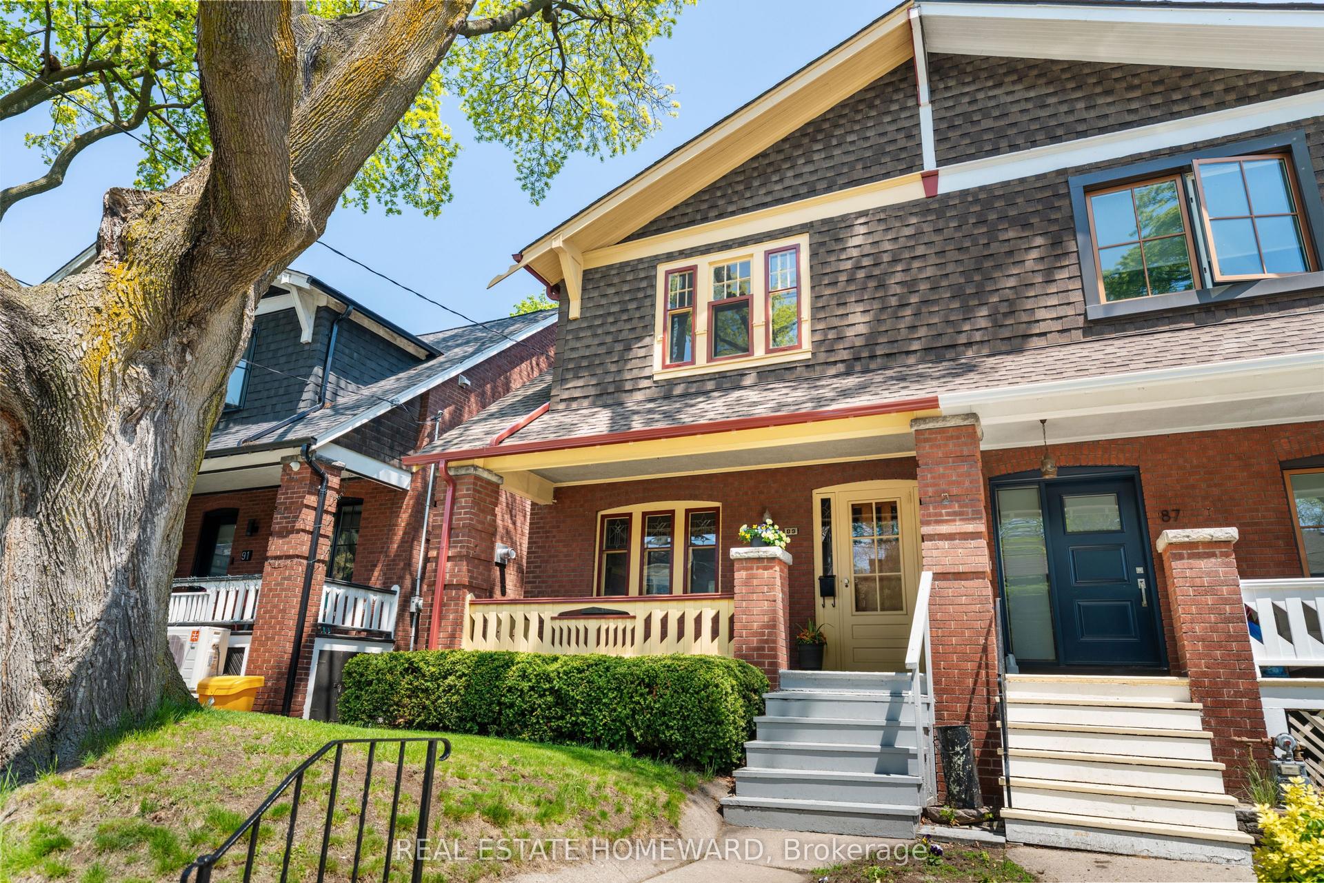 89 Scarboro Beach Boulevard — photo 1
