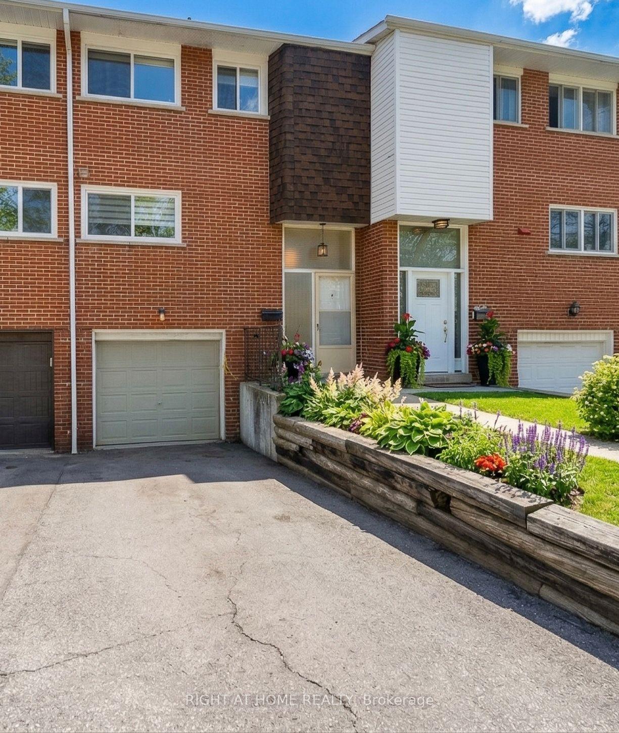 5473 Schueller Crescent — photo 1