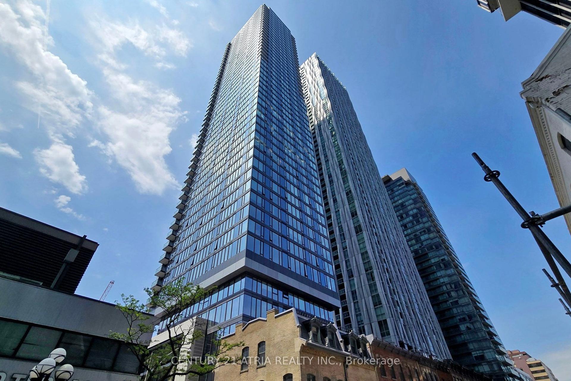 8 CUMBERLAND Street 2403 #2403, Toronto — Condo for sale, photo 1