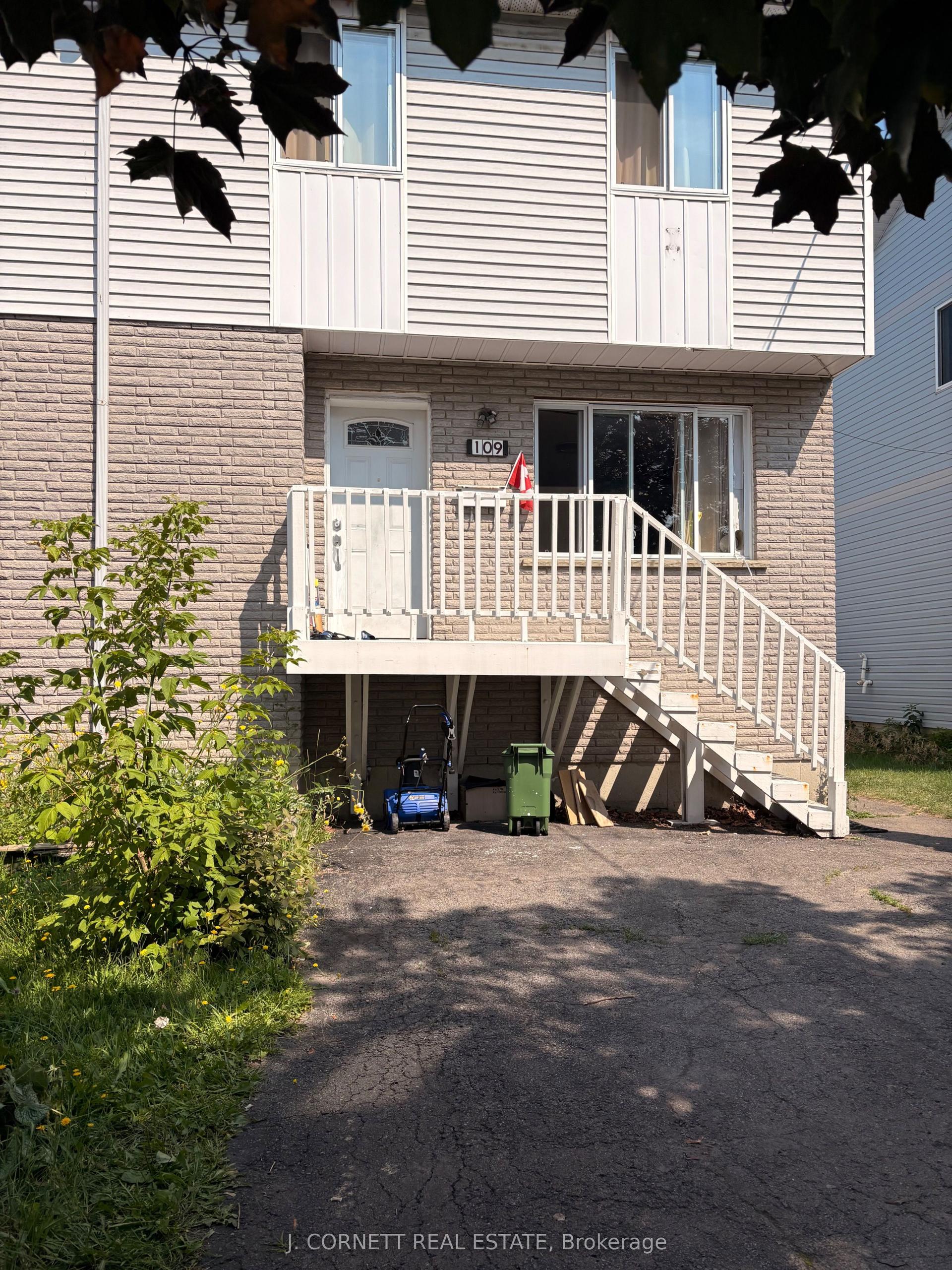 109 Eleventh Avenue E, Cornwall — Semi-Detached for sale, photo 1